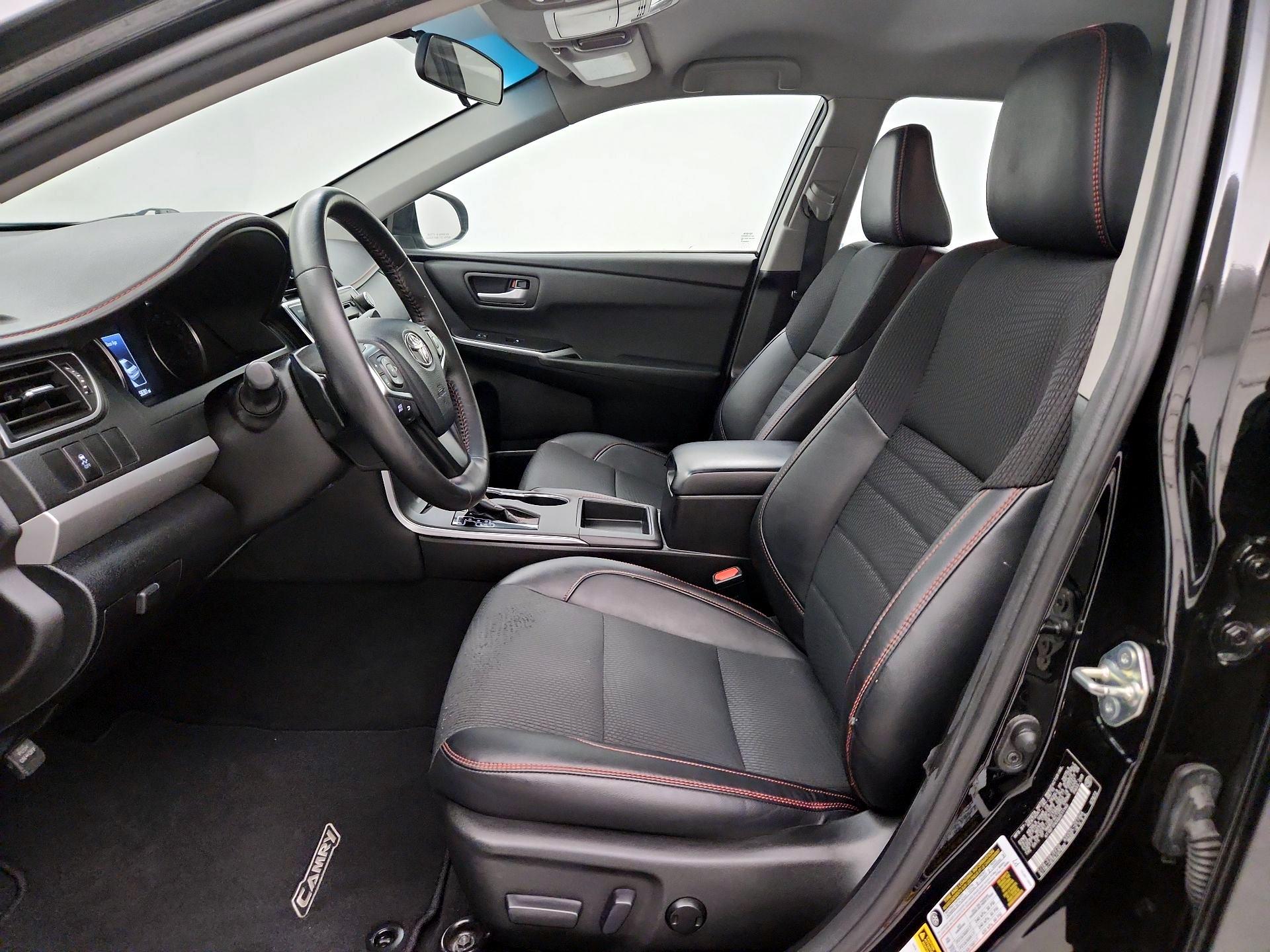 Thumbnail: 2016 Toyota Camry - 11