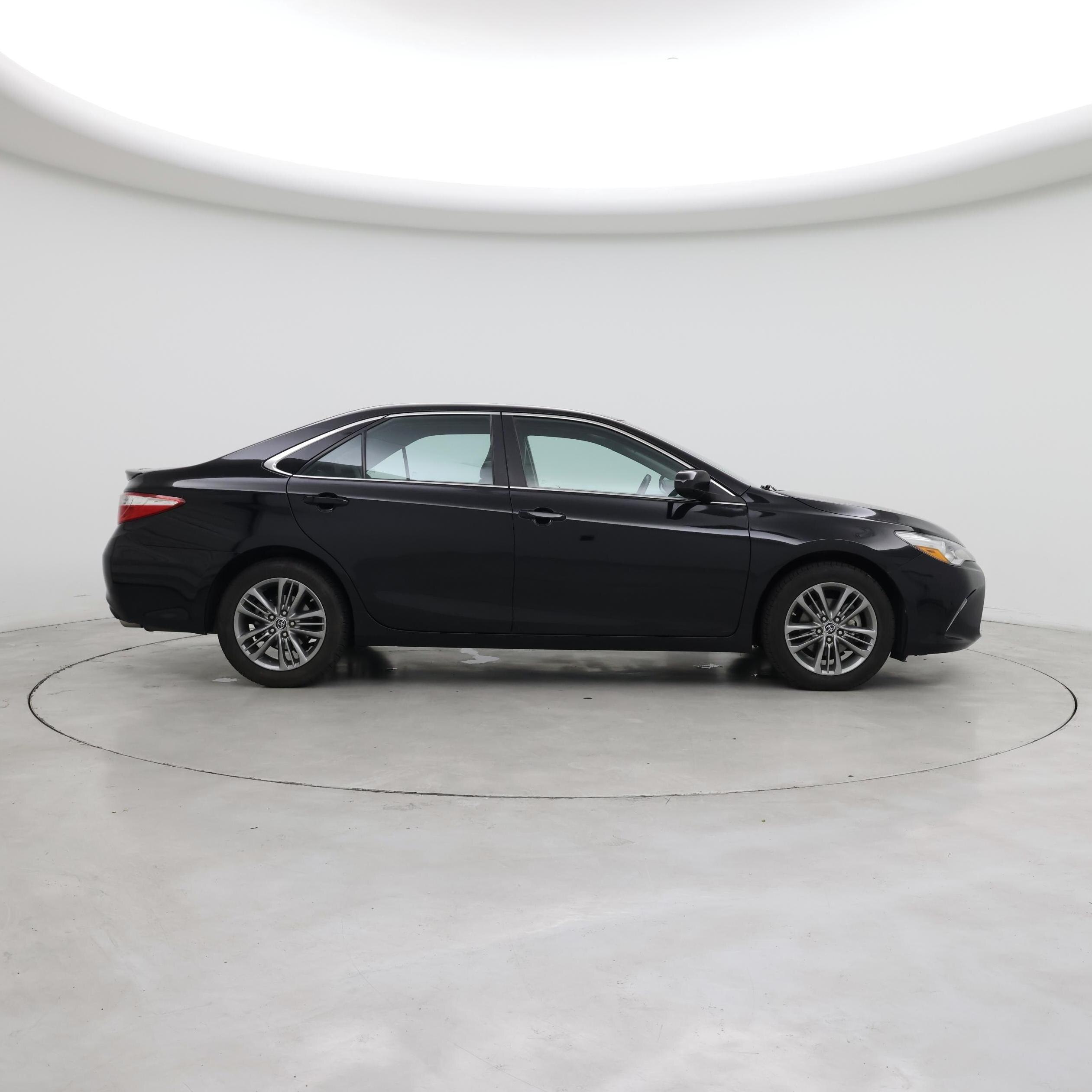 Thumbnail: 2016 Toyota Camry - 7