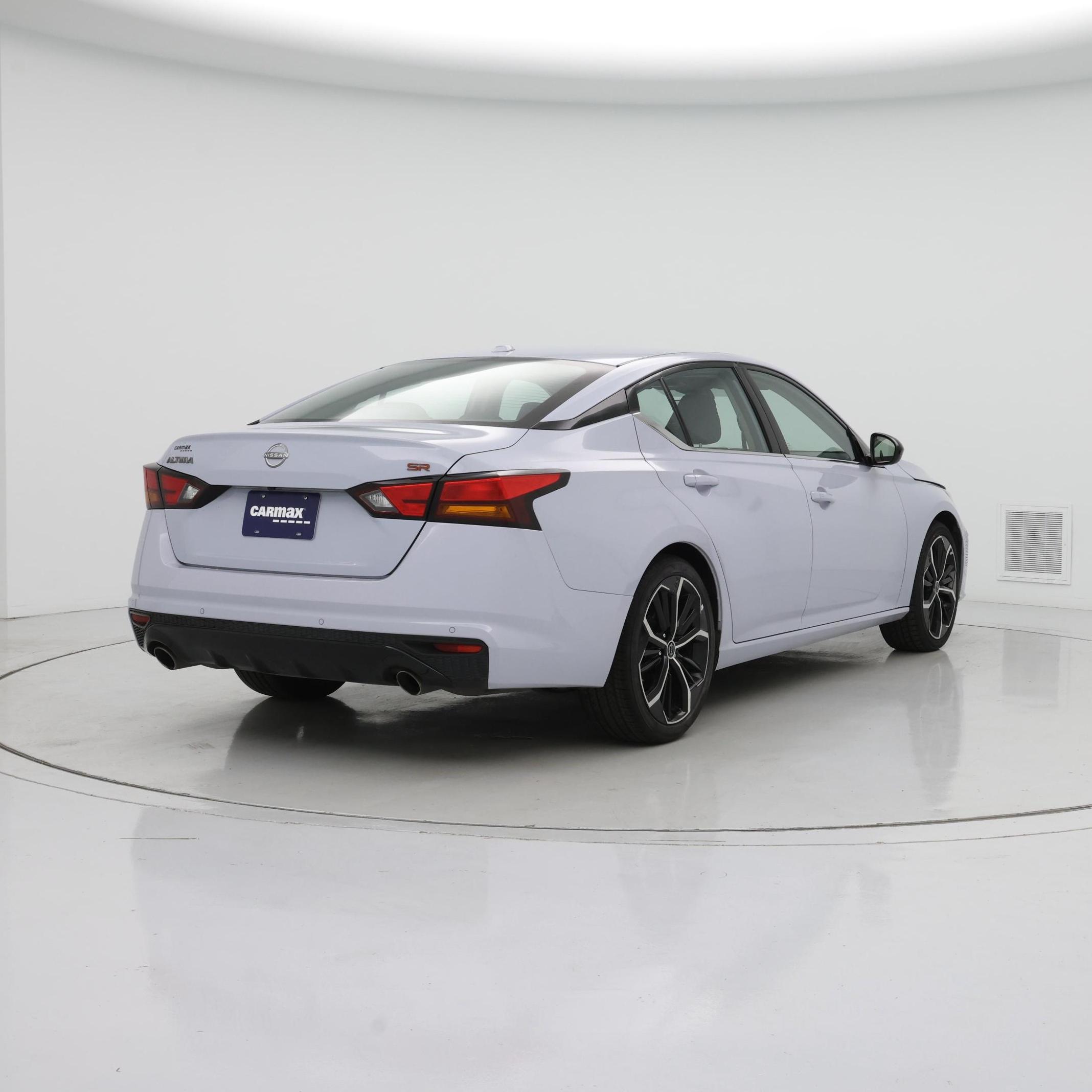Thumbnail: 2023 Nissan Altima - 8