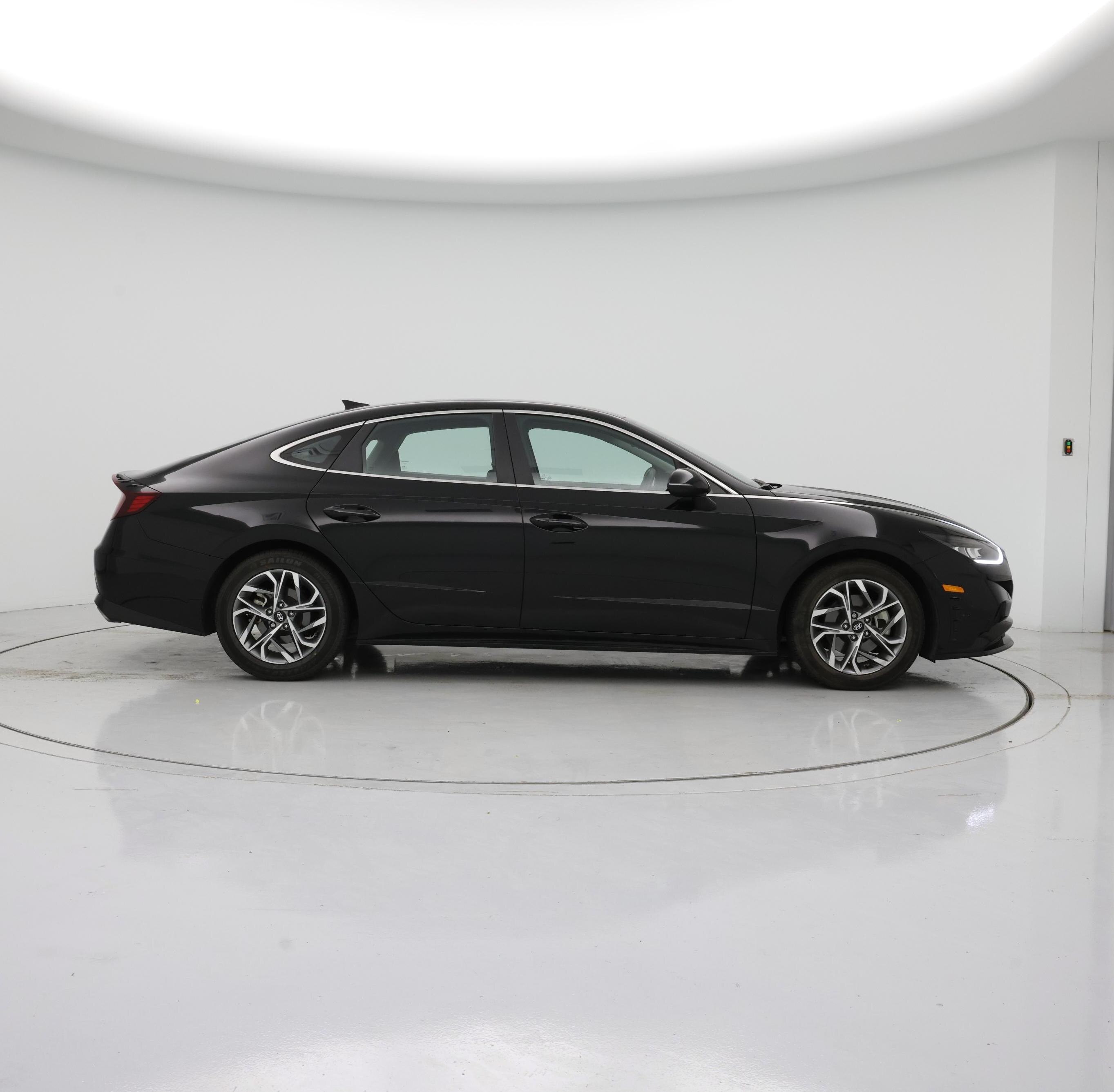 Thumbnail: 2023 Hyundai Sonata - 7