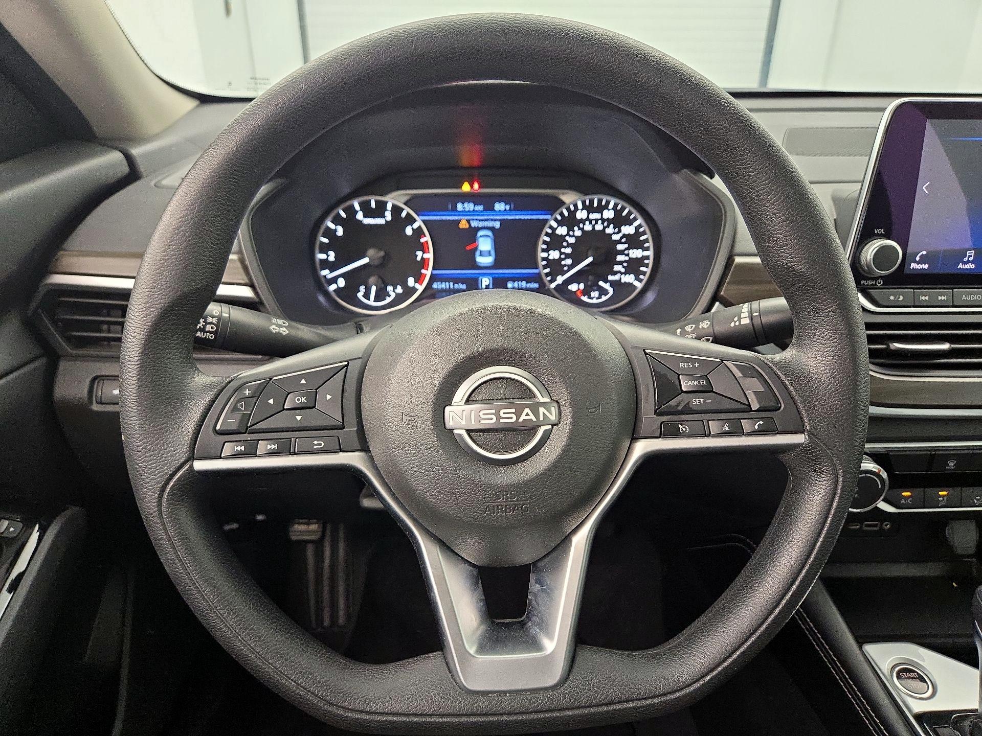 Thumbnail: 2023 Nissan Altima - 10