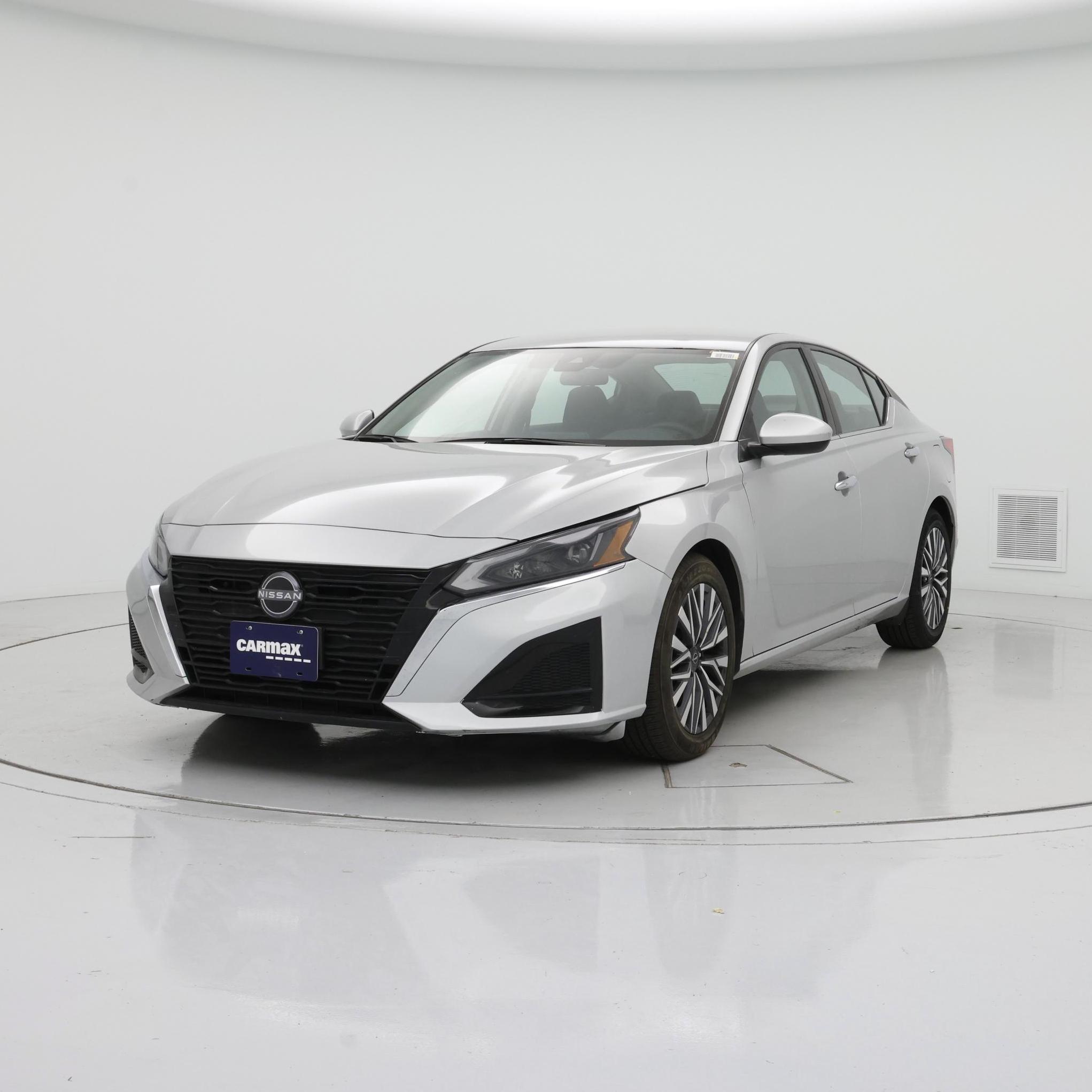 Thumbnail: 2023 Nissan Altima - 4