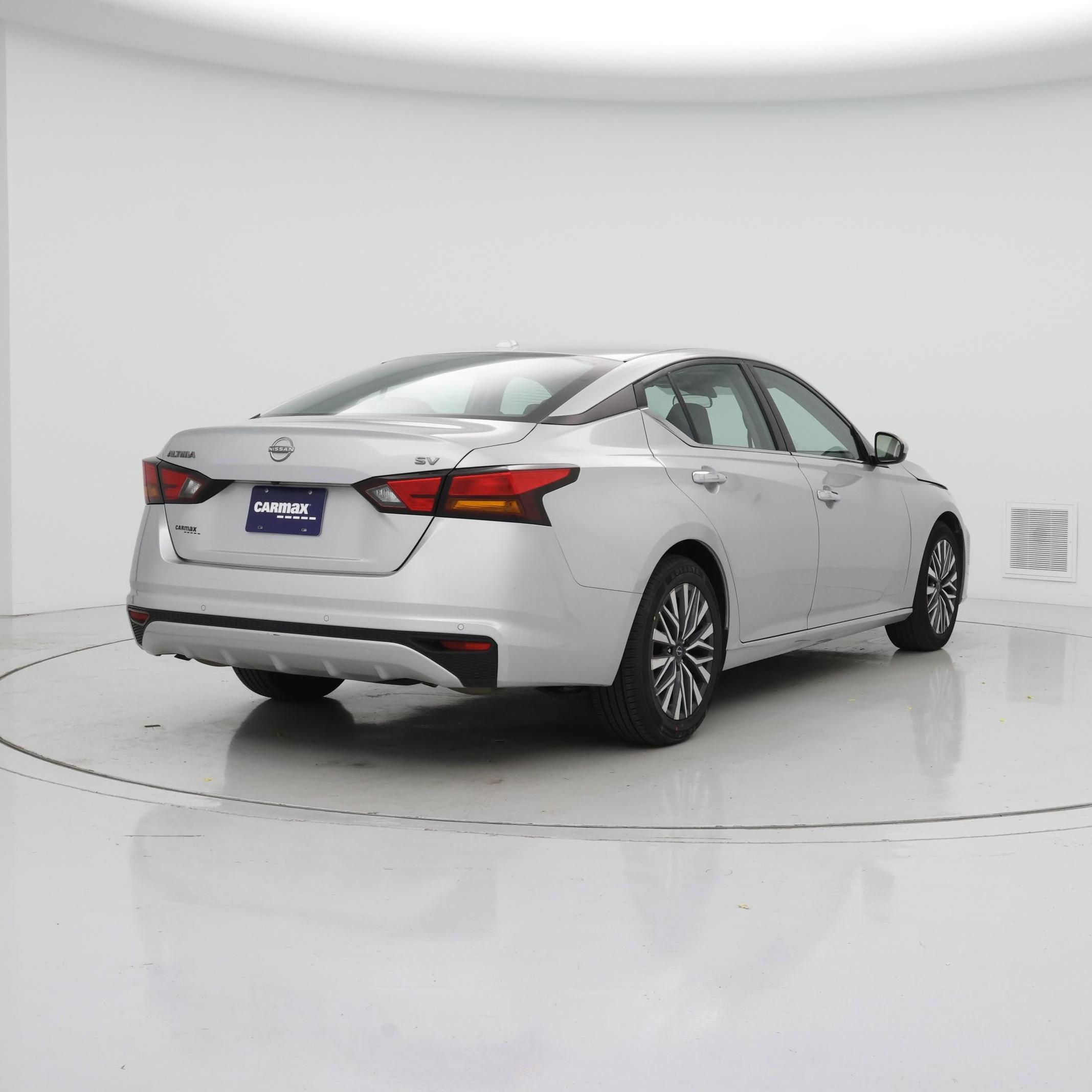 Thumbnail: 2023 Nissan Altima - 8