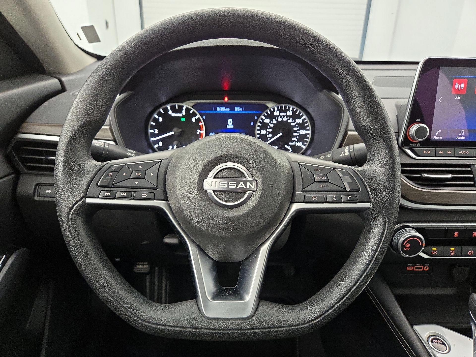 Thumbnail: 2023 Nissan Altima - 10