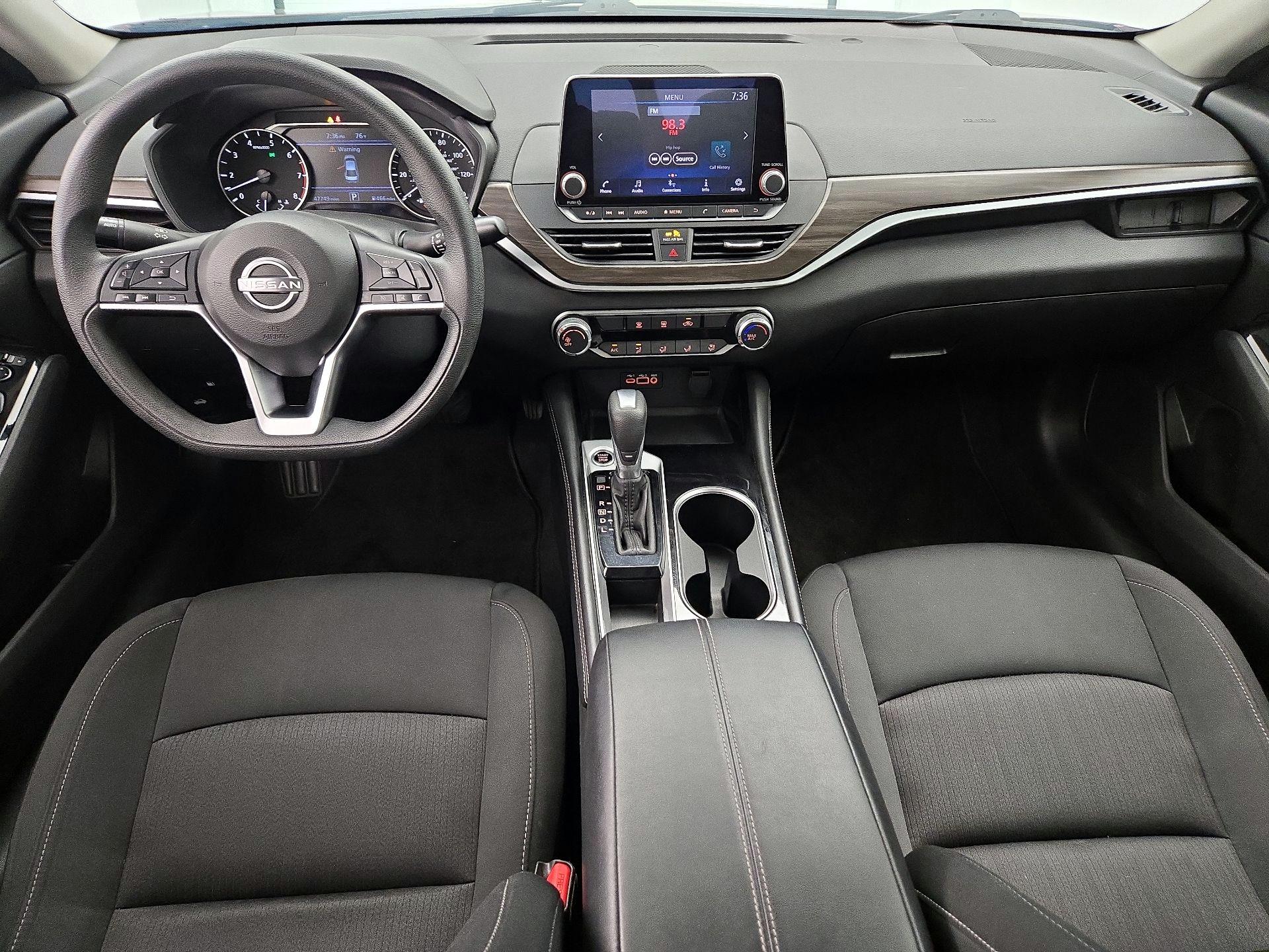 Thumbnail: 2023 Nissan Altima - 9