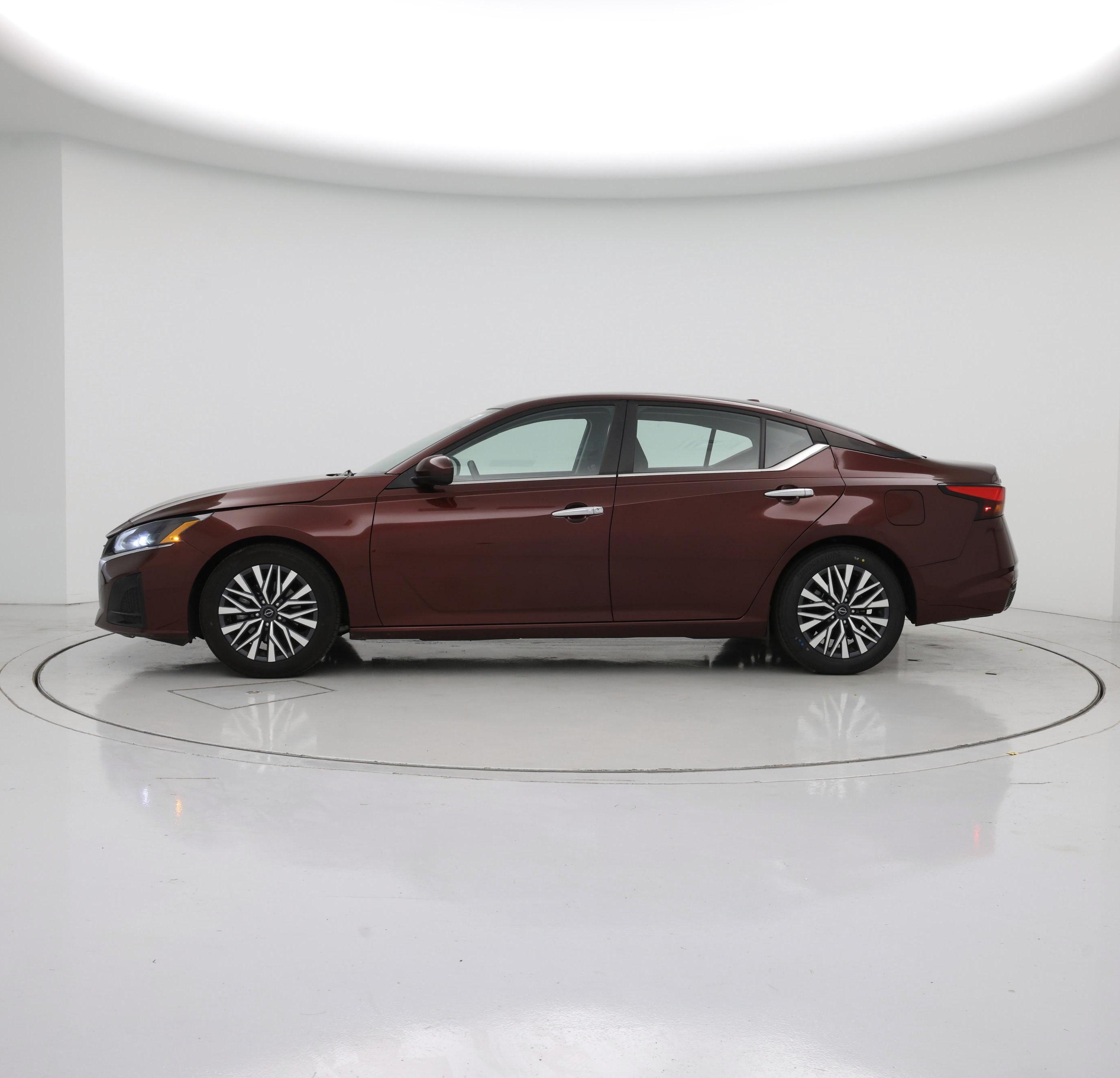 Thumbnail: 2023 Nissan Altima - 3