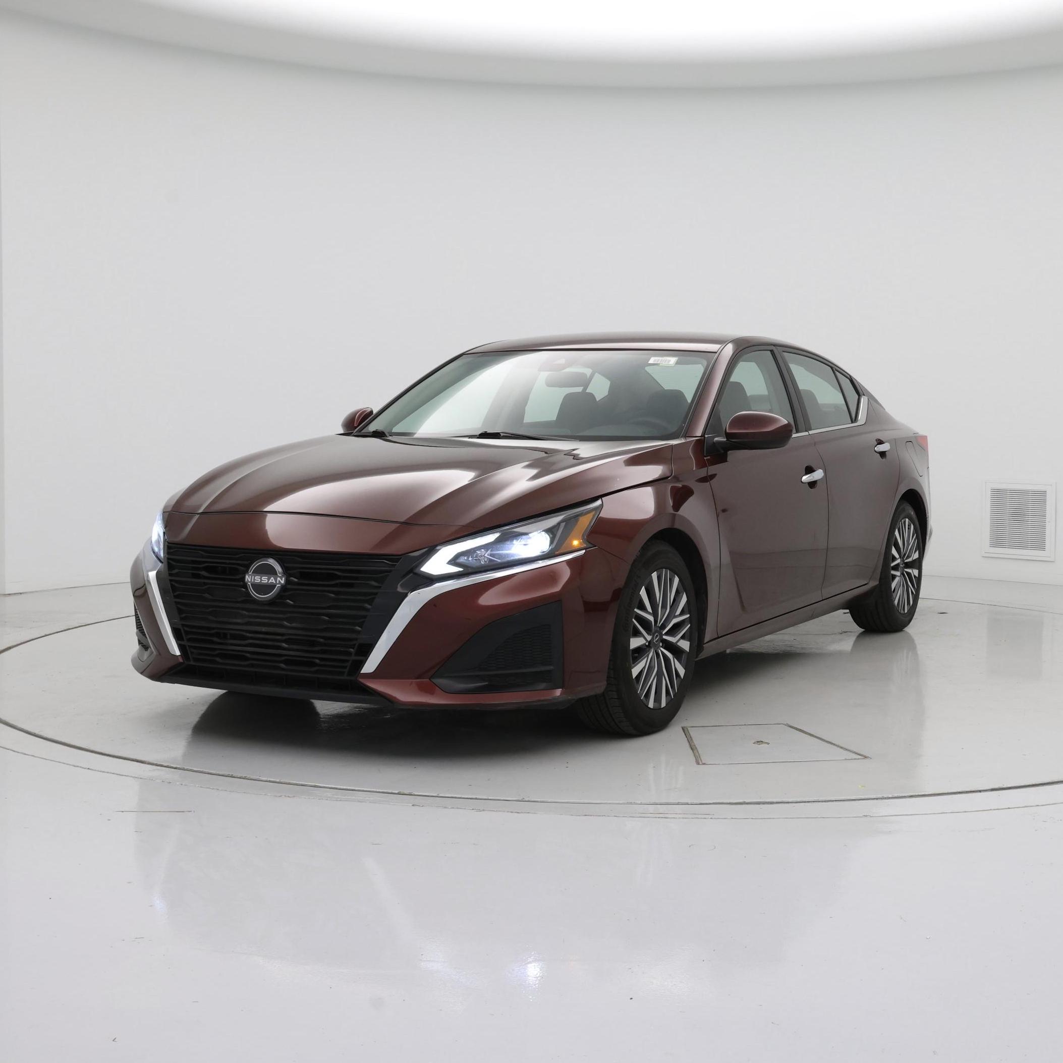 Thumbnail: 2023 Nissan Altima - 4
