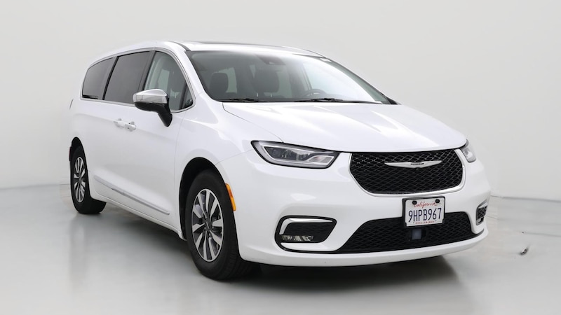 2023 Chrysler Pacifica Hybrid Limited Hero Image