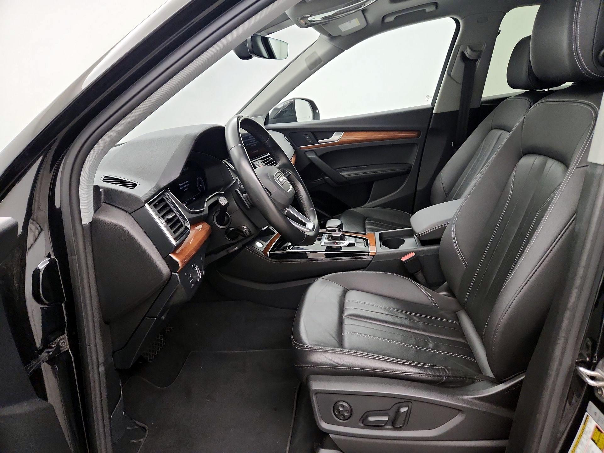 Thumbnail: 2023 Audi Q5 - 11