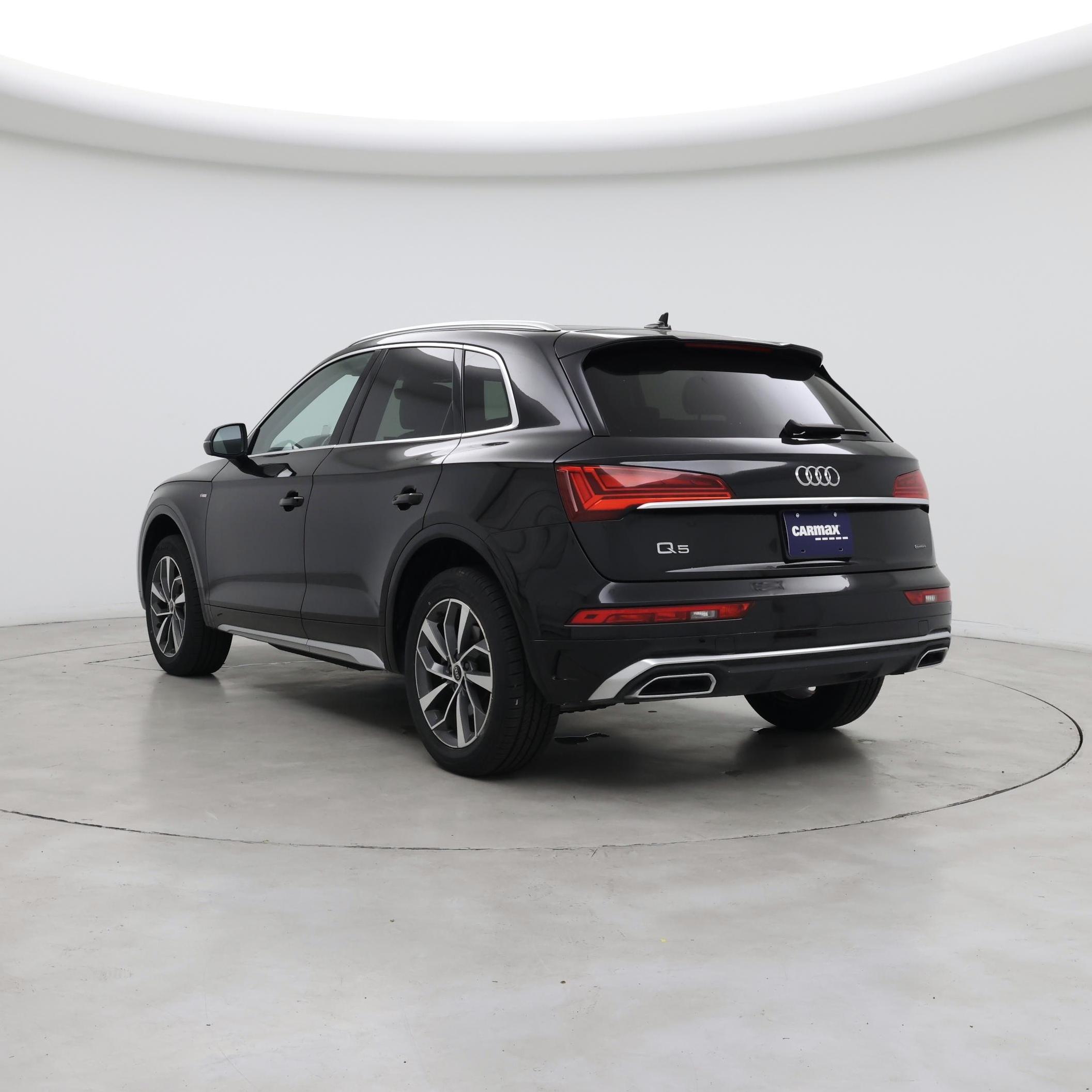 Thumbnail: 2023 Audi Q5 - 2
