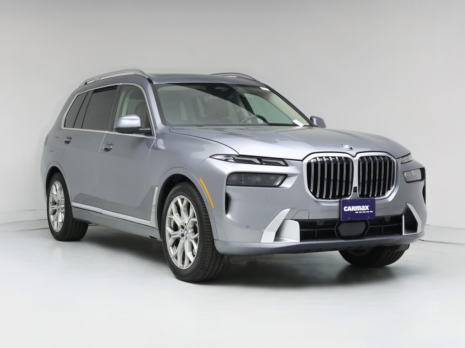 2023 BMW X7 40i