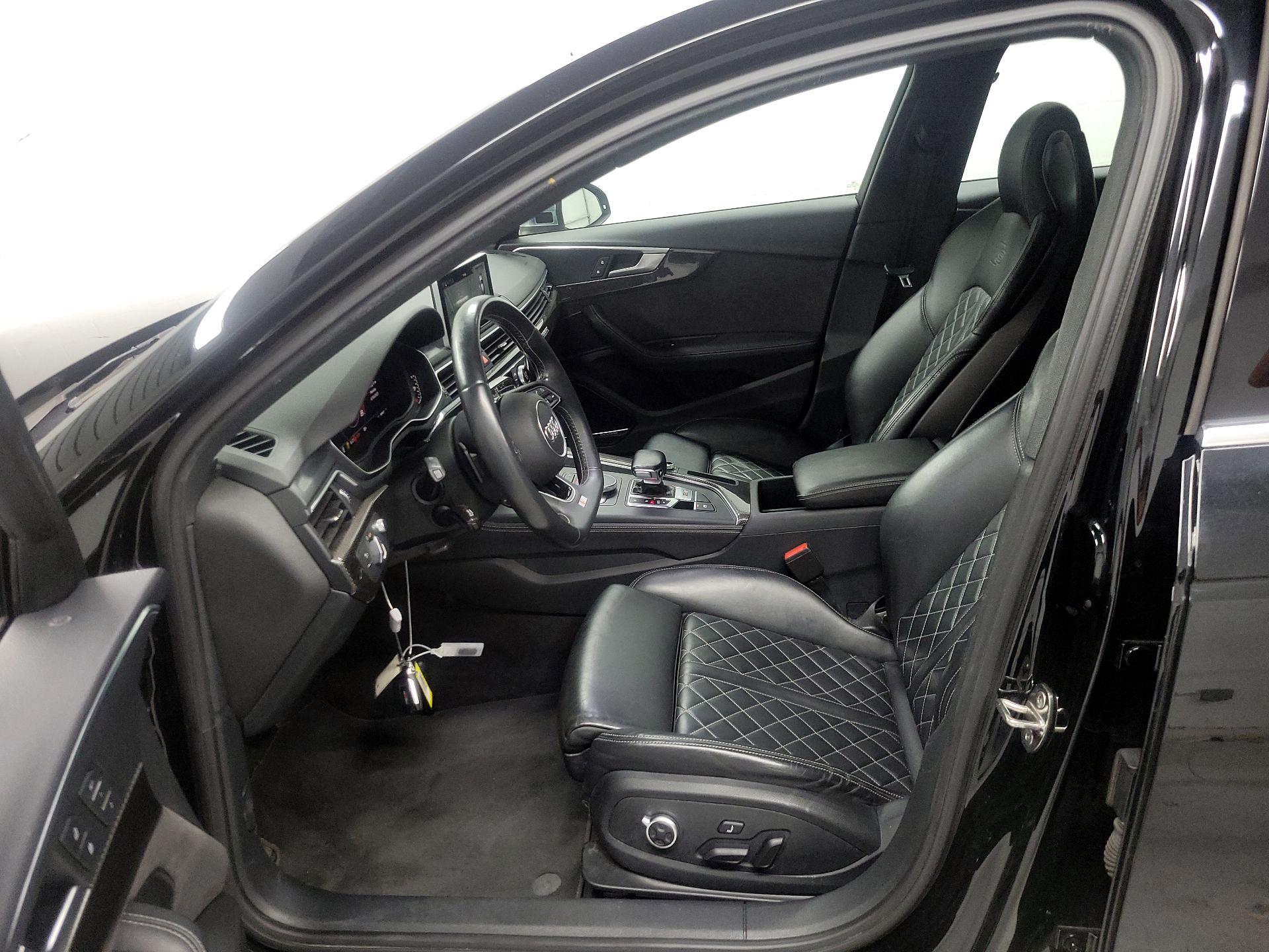 Thumbnail: 2019 Audi S4 - 11
