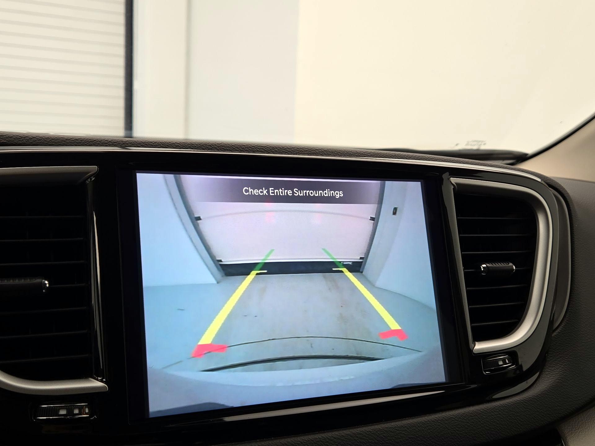 Thumbnail: 2023 Chrysler Pacifica - 14