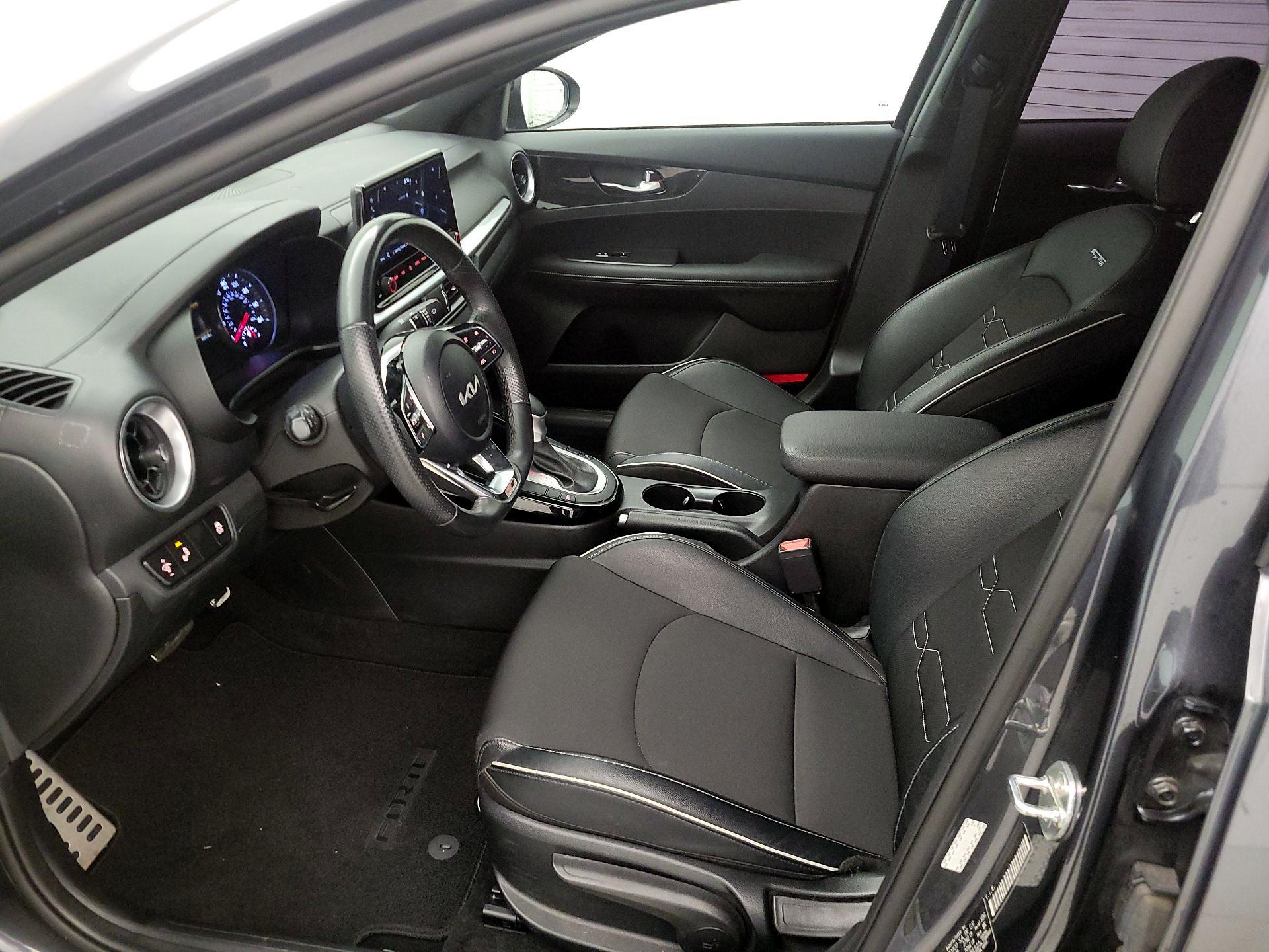 Thumbnail: 2023 Kia Forte - 11