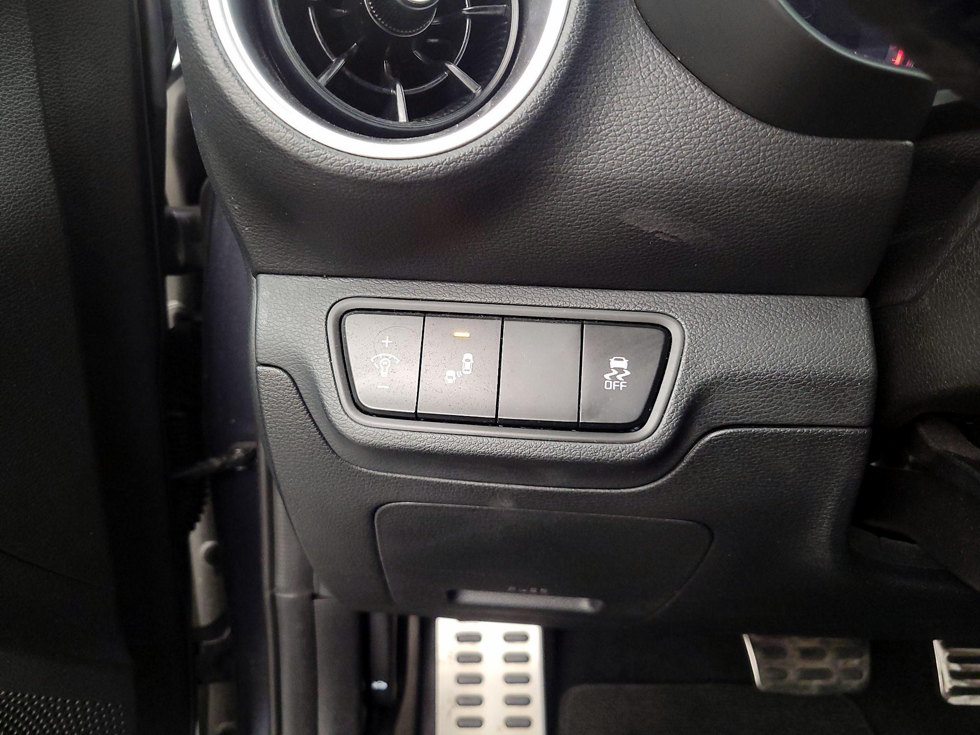 Thumbnail: 2023 Kia Forte - 13