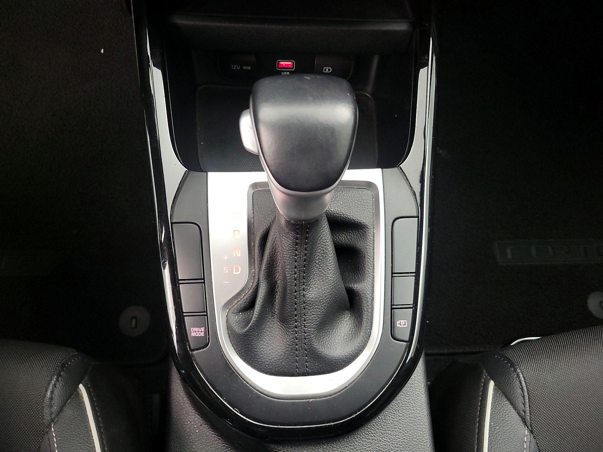 Thumbnail: 2023 Kia Forte - 18