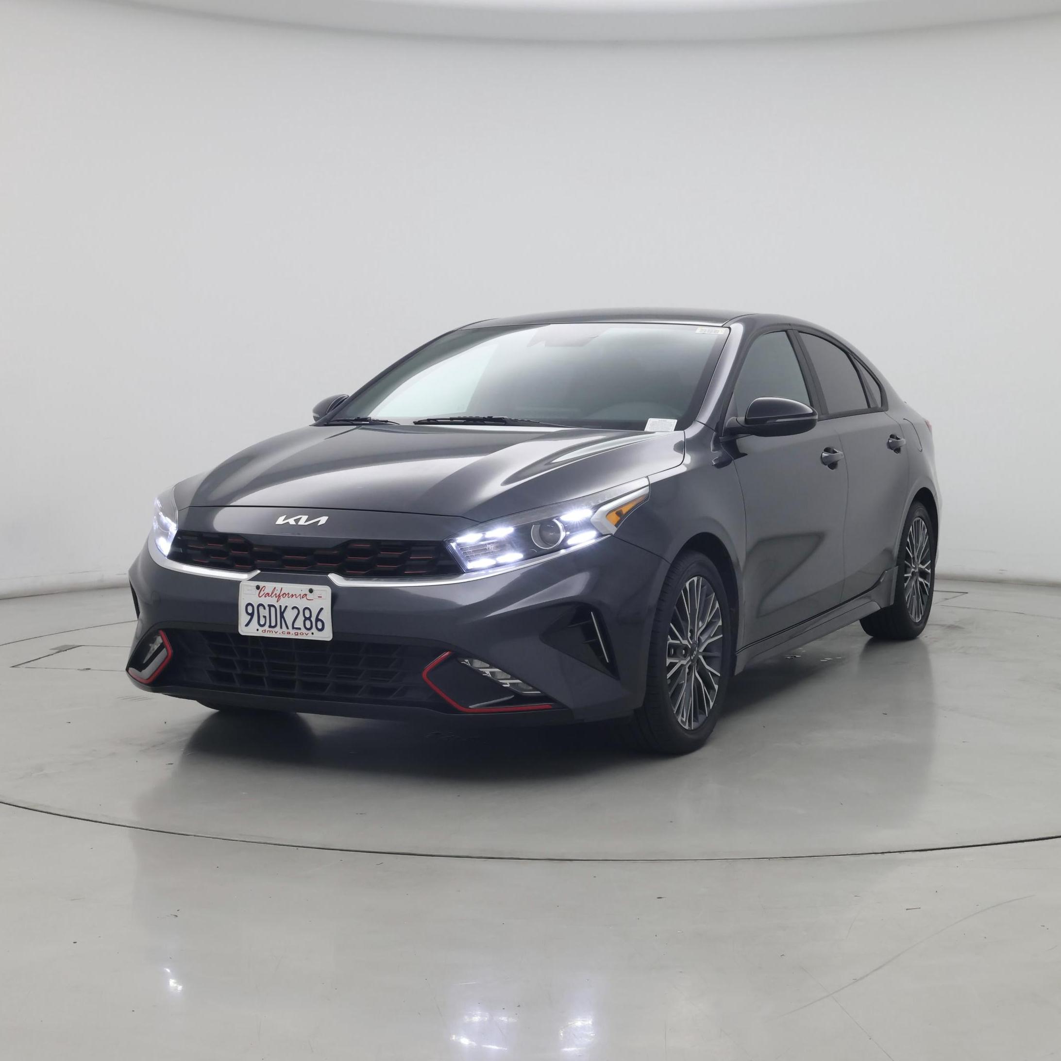 Thumbnail: 2023 Kia Forte - 4