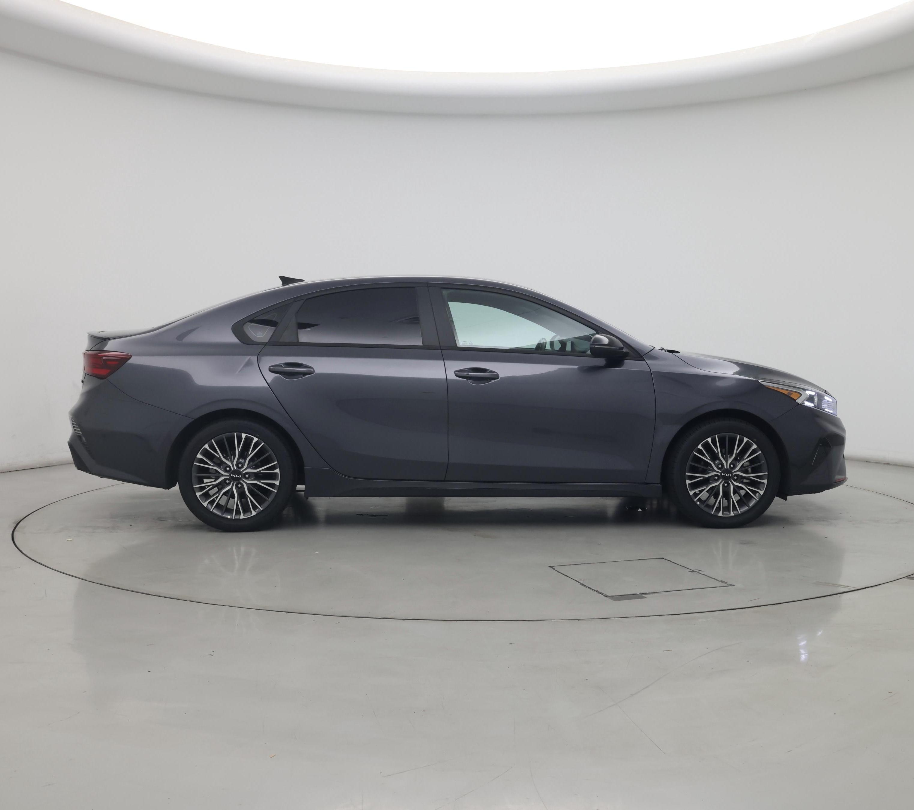 Thumbnail: 2023 Kia Forte - 7