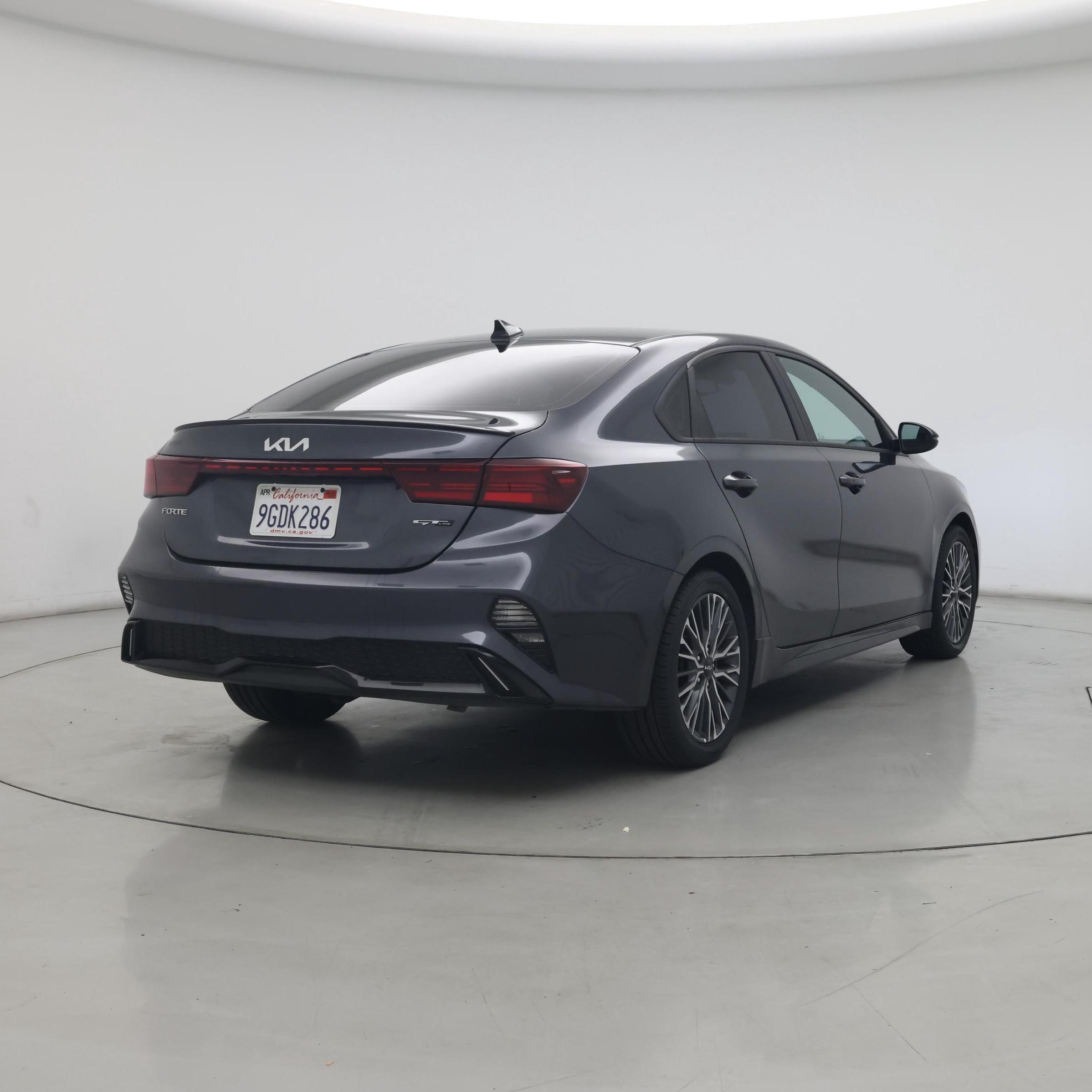 Thumbnail: 2023 Kia Forte - 8