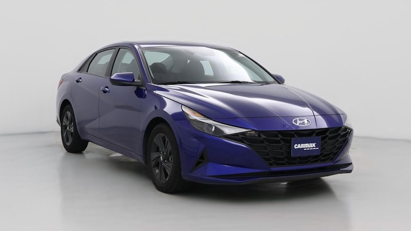 2022 Hyundai Elantra SEL Hero Image