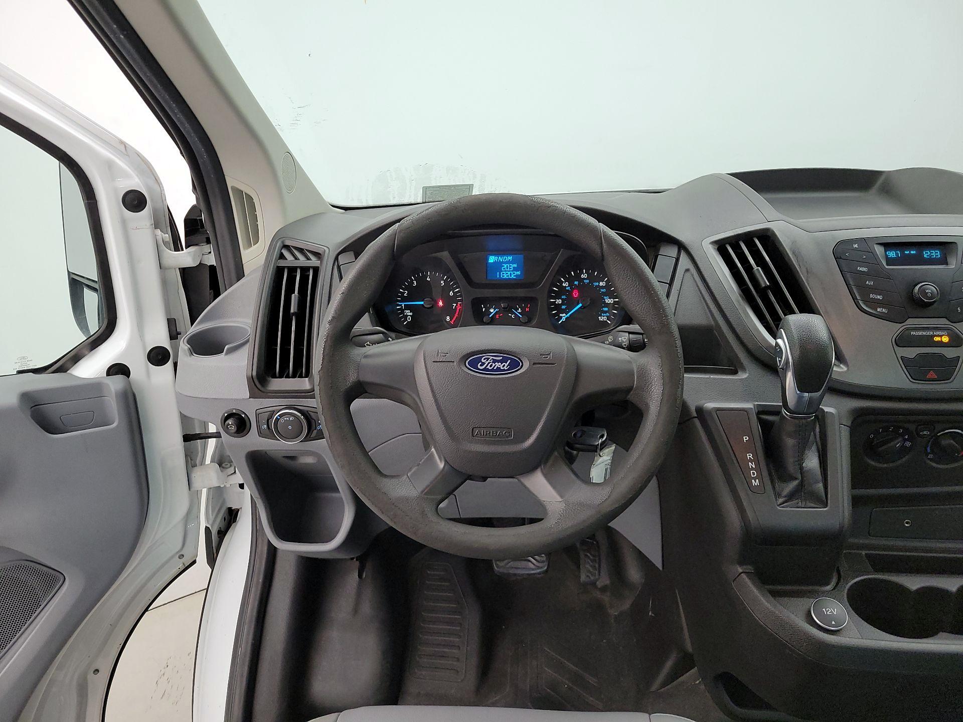 Thumbnail: 2018 Ford Transit Series - 10