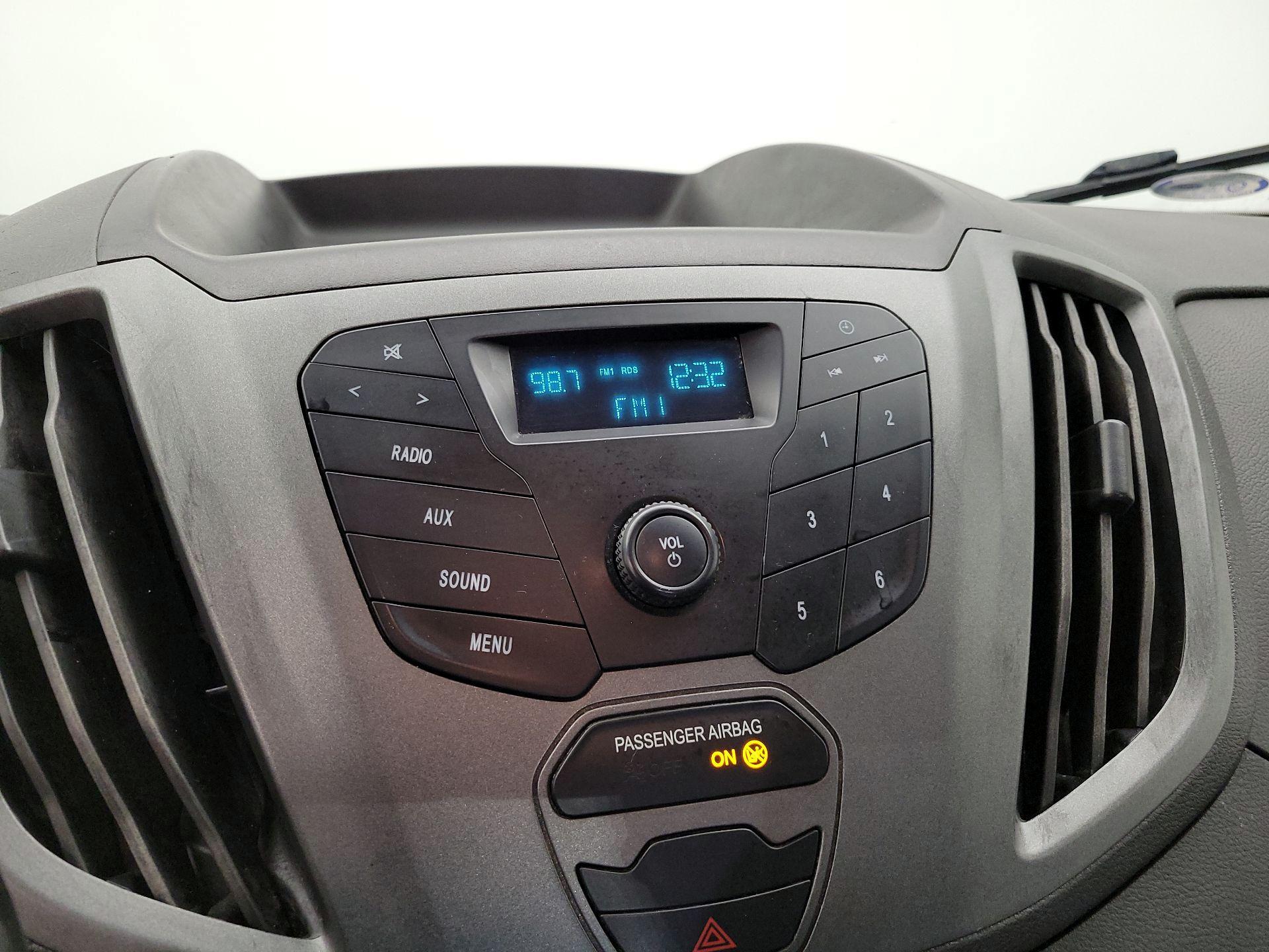 Thumbnail: 2018 Ford Transit Series - 15