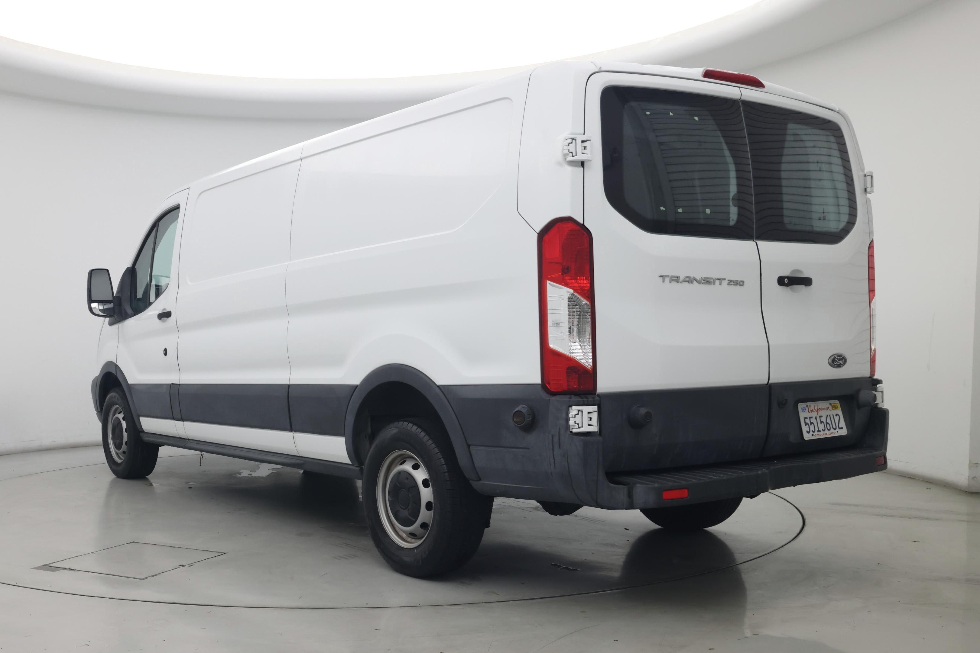 Thumbnail: 2018 Ford Transit Series - 2