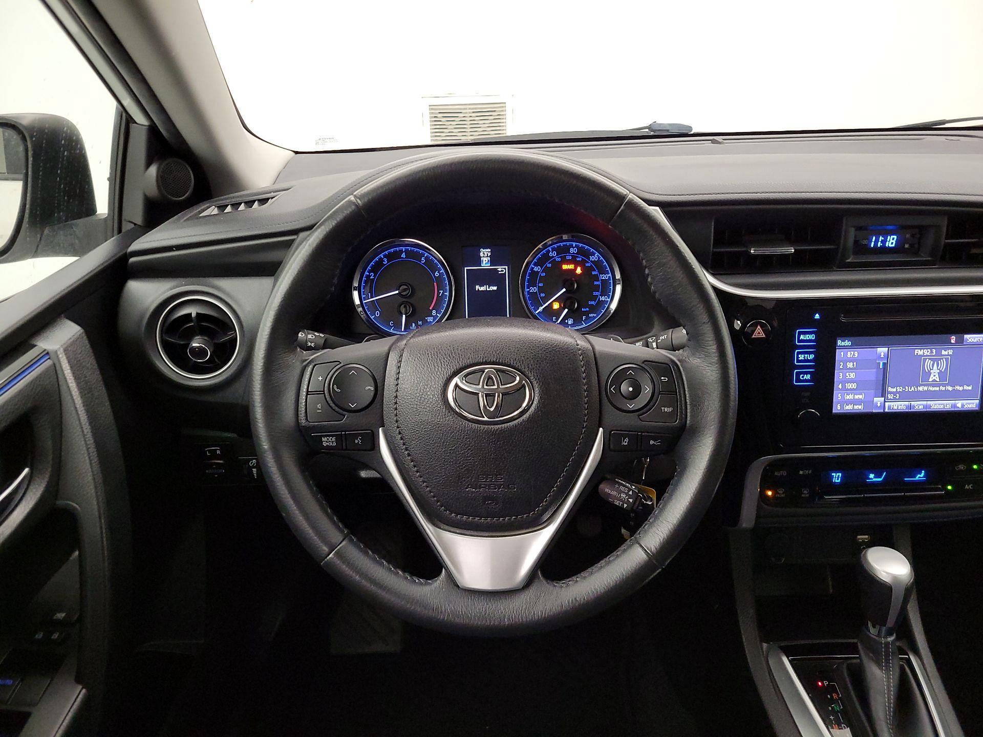 Thumbnail: 2017 Toyota Corolla - 10