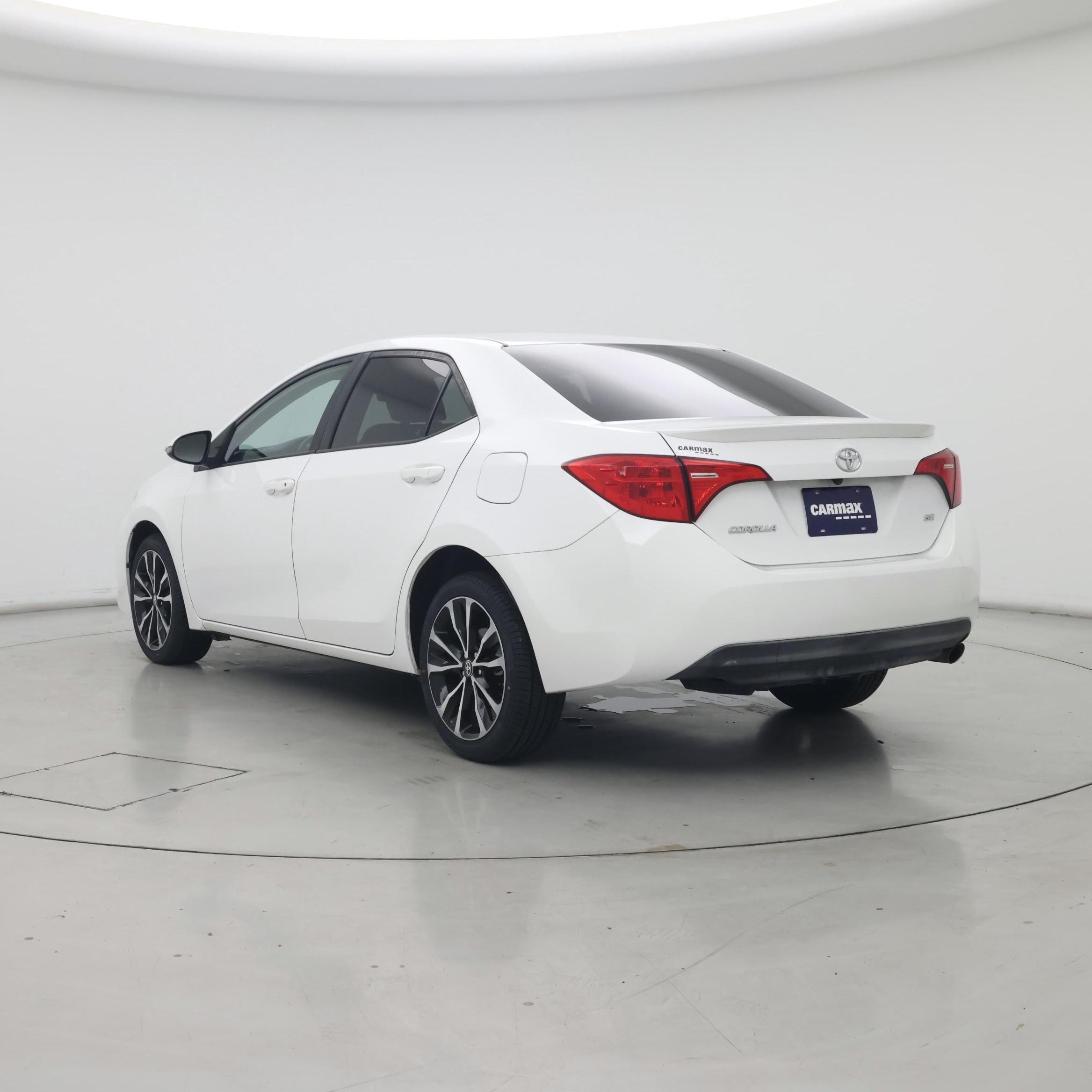 Thumbnail: 2017 Toyota Corolla - 2
