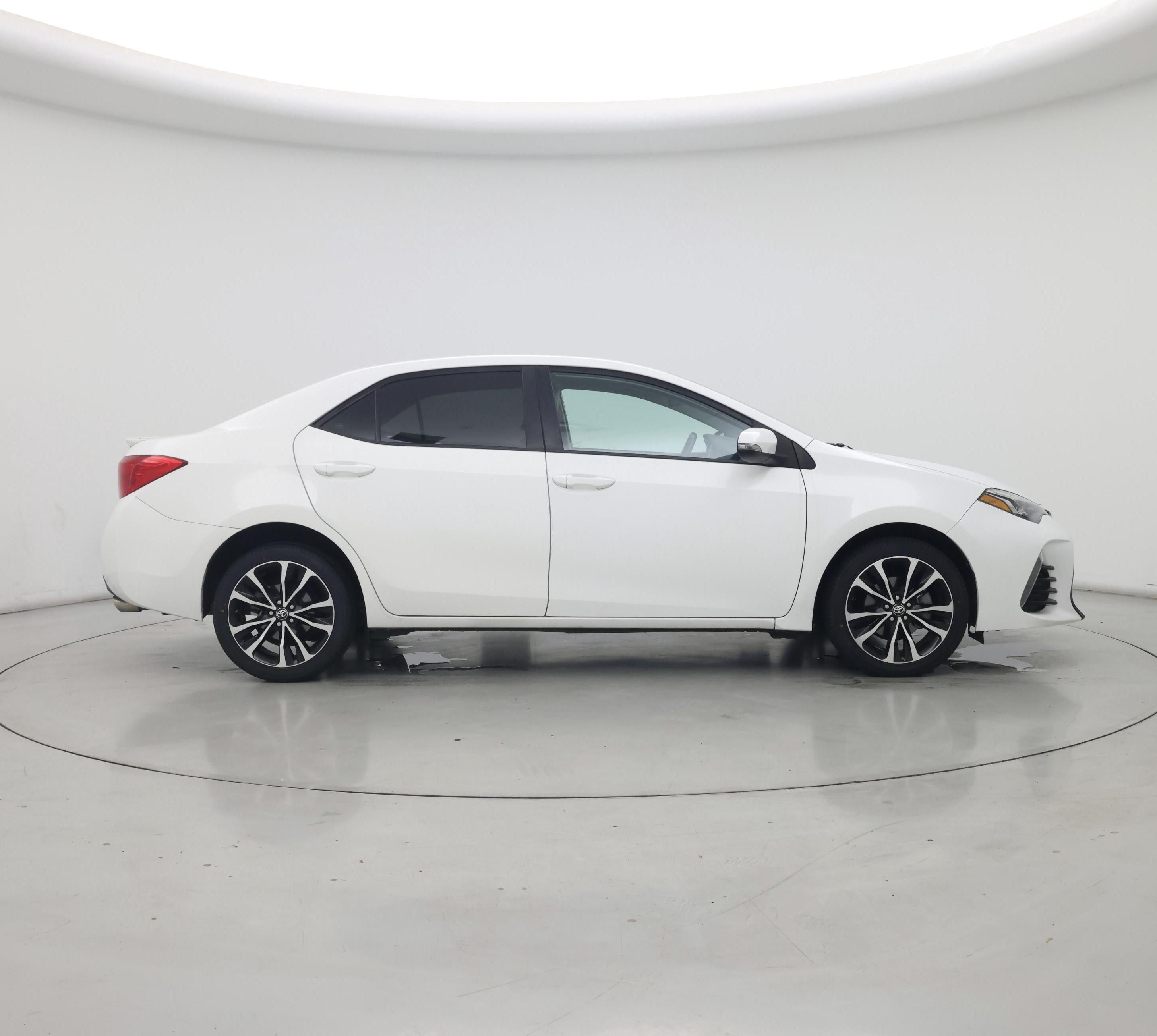 Thumbnail: 2017 Toyota Corolla - 7