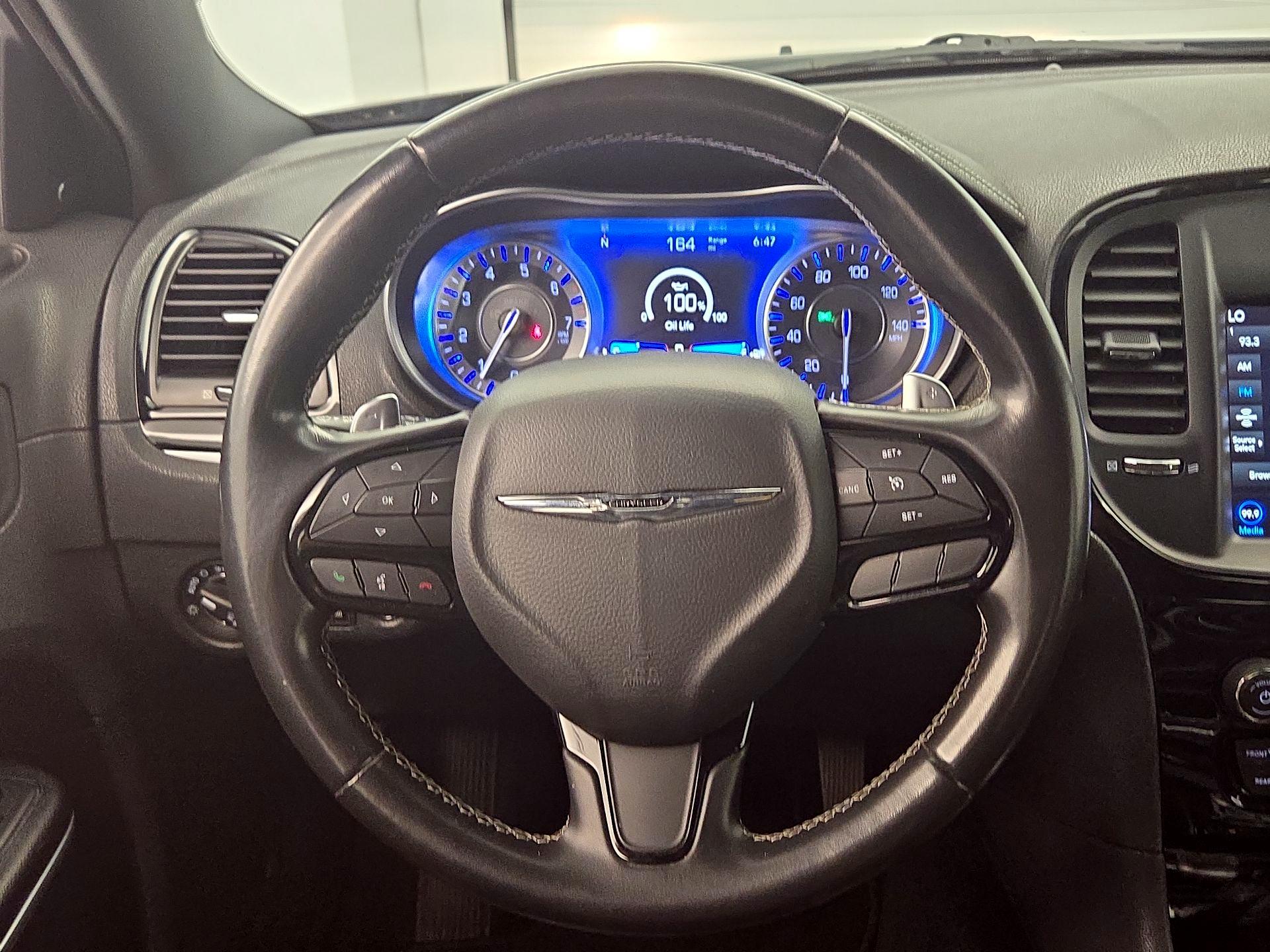 Thumbnail: 2021 Chrysler 300 - 10