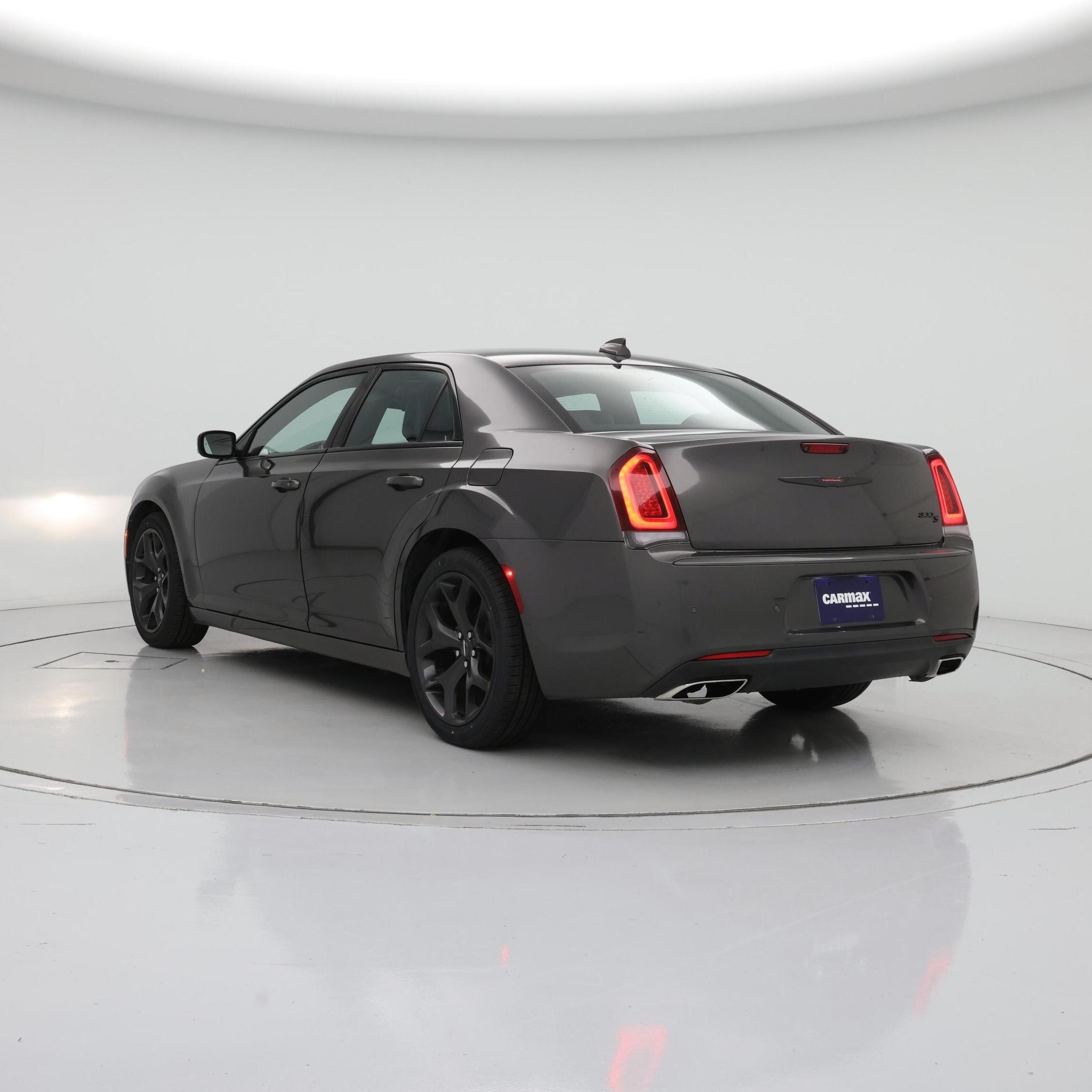 Thumbnail: 2021 Chrysler 300 - 2