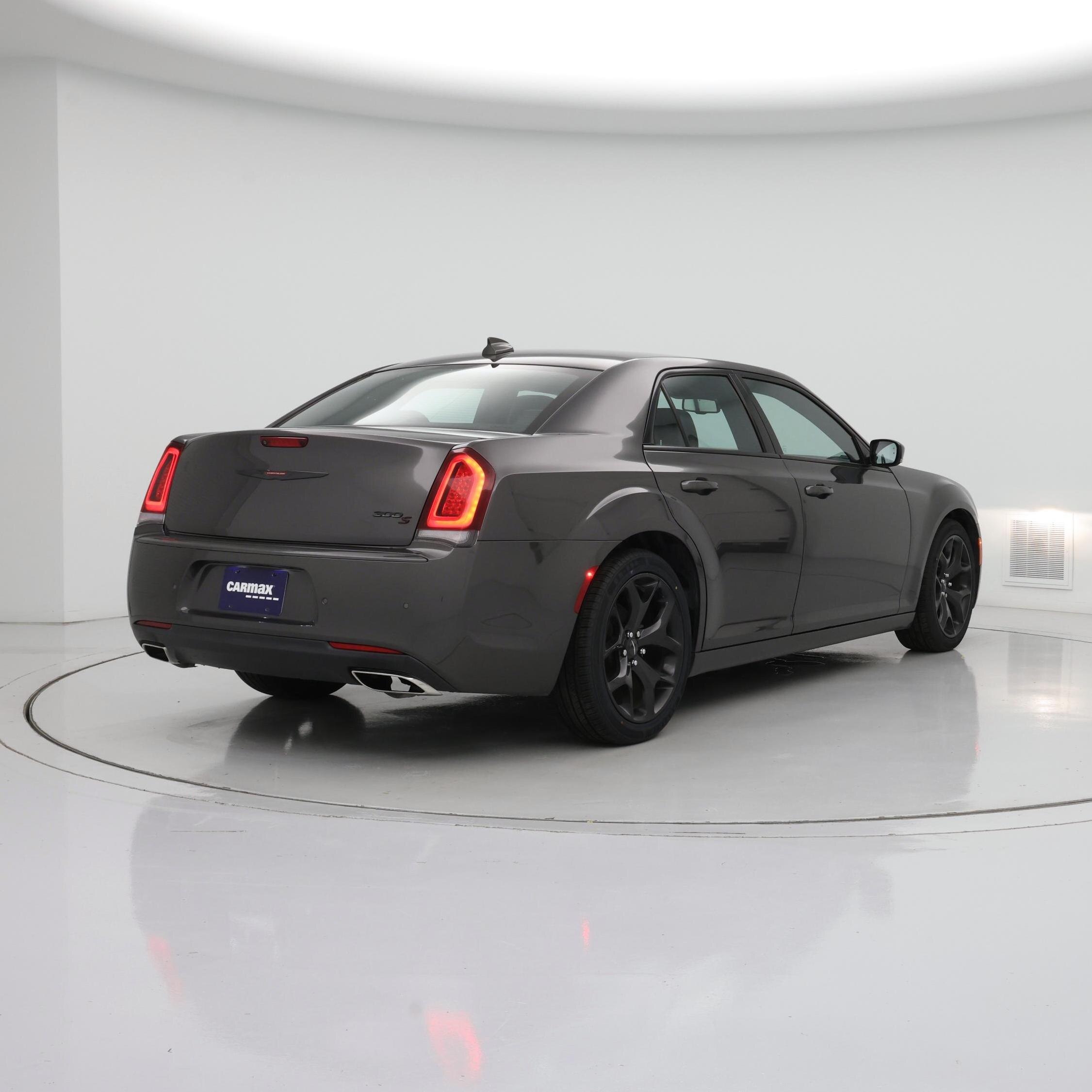 Thumbnail: 2021 Chrysler 300 - 8