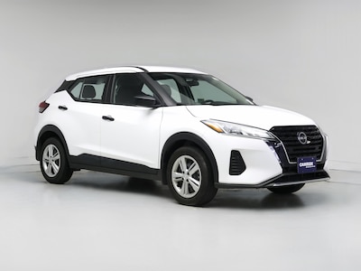 White 2024 Nissan Kicks S