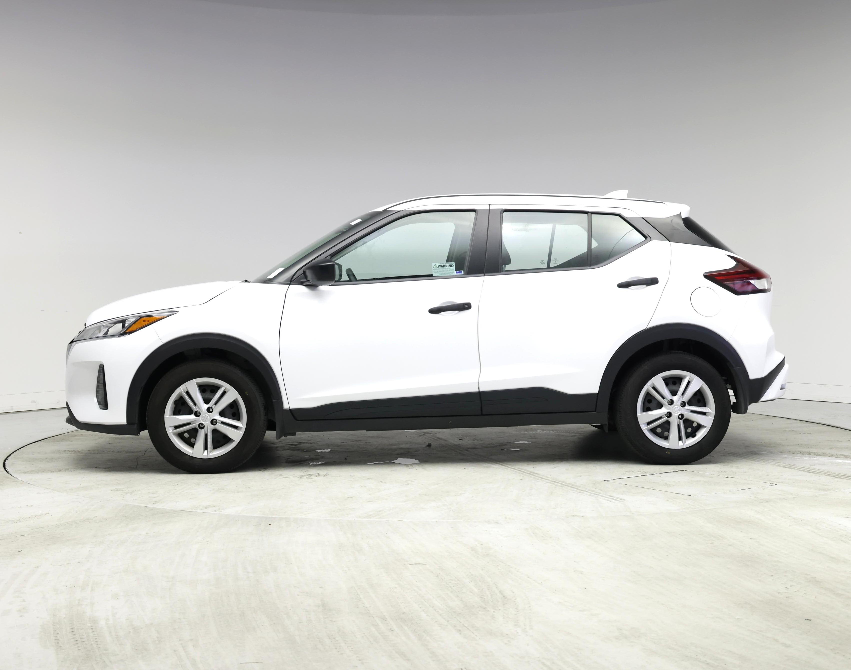Thumbnail: 2024 Nissan Kicks - 3