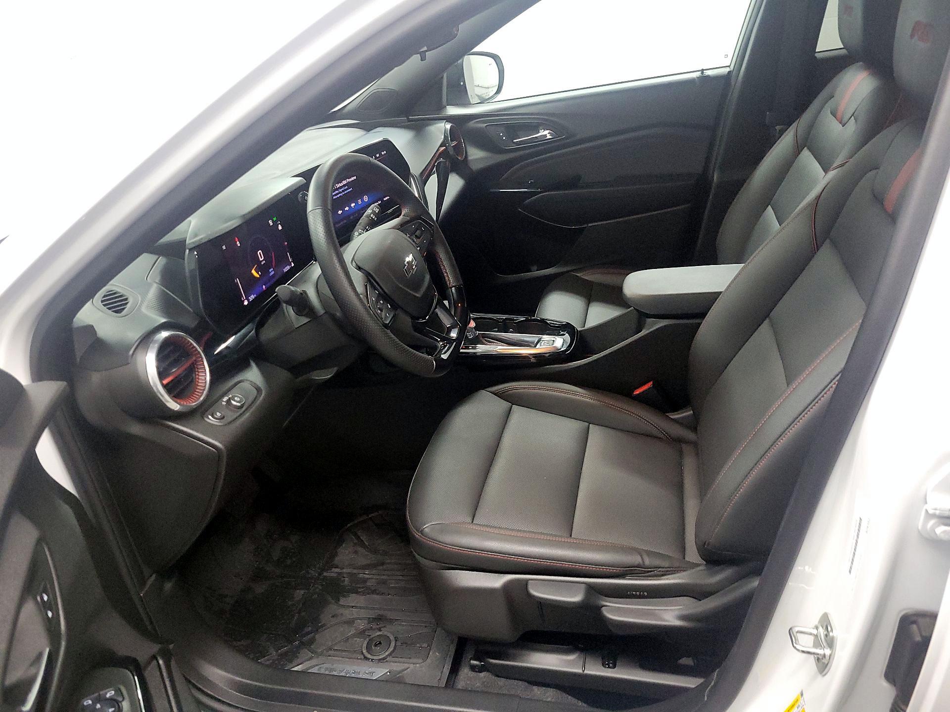 Thumbnail: 2025 Chevrolet Trax - 11