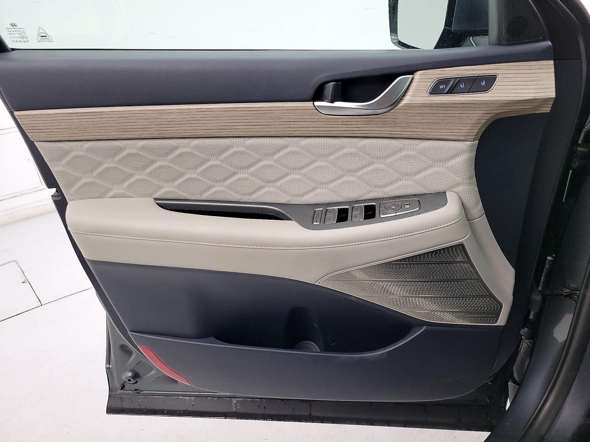 Thumbnail: 2022 Hyundai Palisade - 12