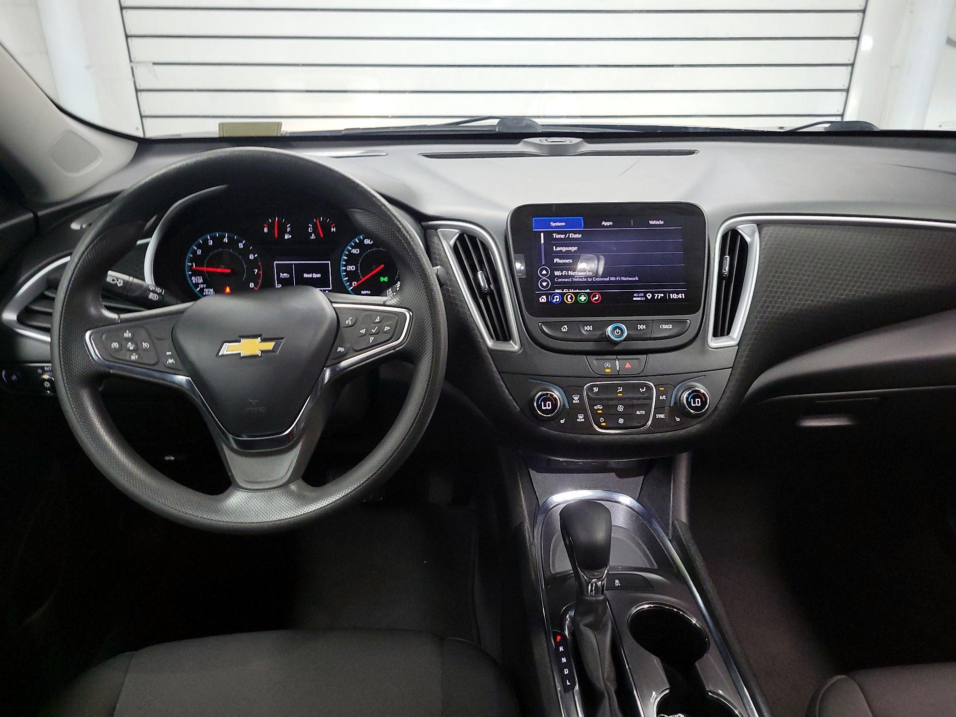 Thumbnail: 2023 Chevrolet Malibu - 9