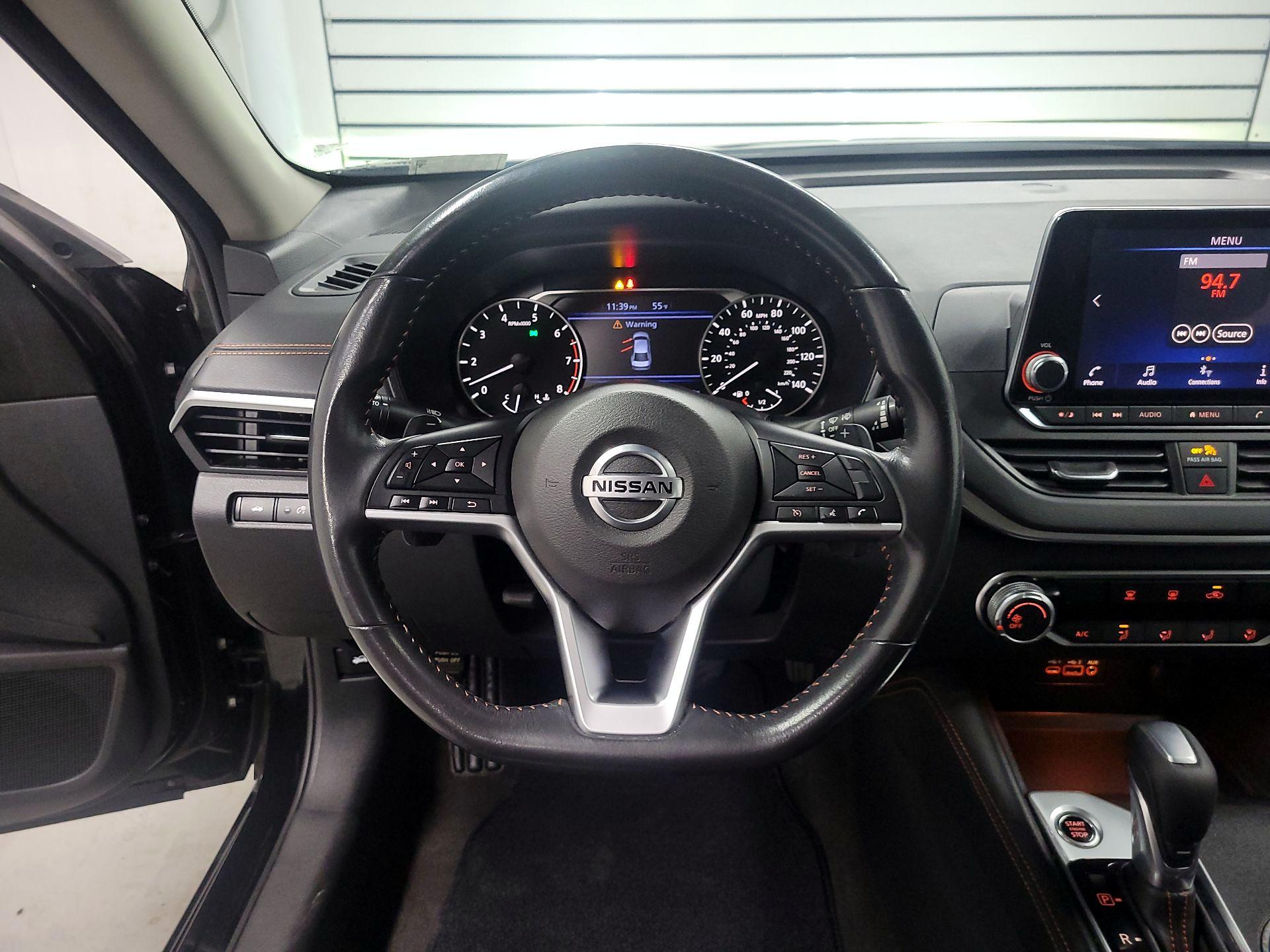 Thumbnail: 2022 Nissan Altima - 10