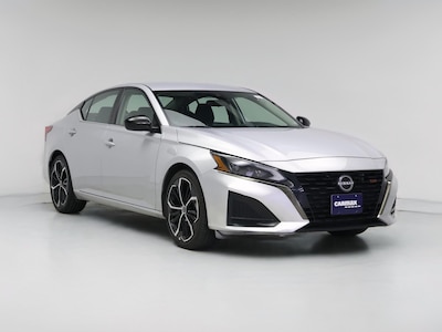 Silver 2023 Nissan Altima SR