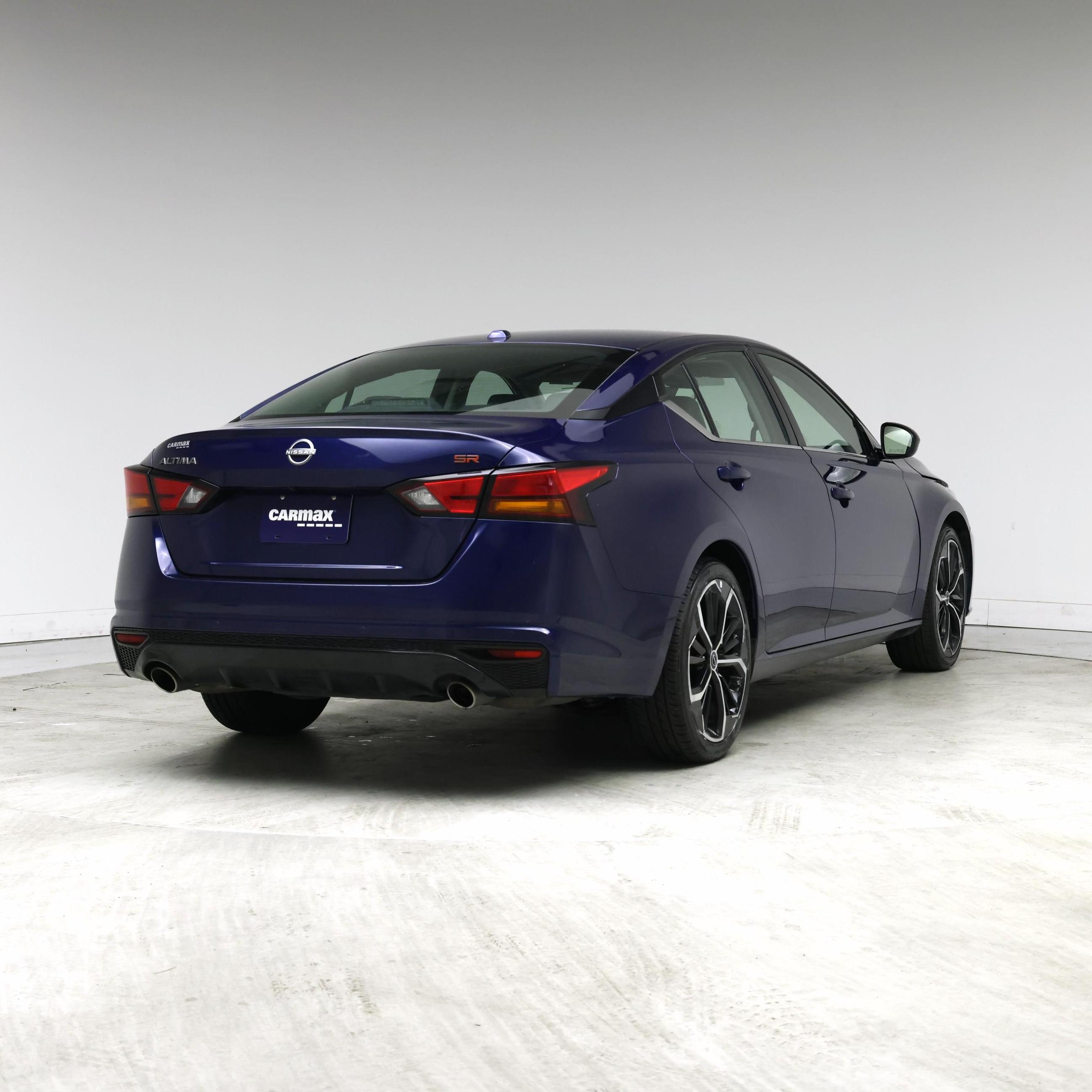 Thumbnail: 2023 Nissan Altima - 8