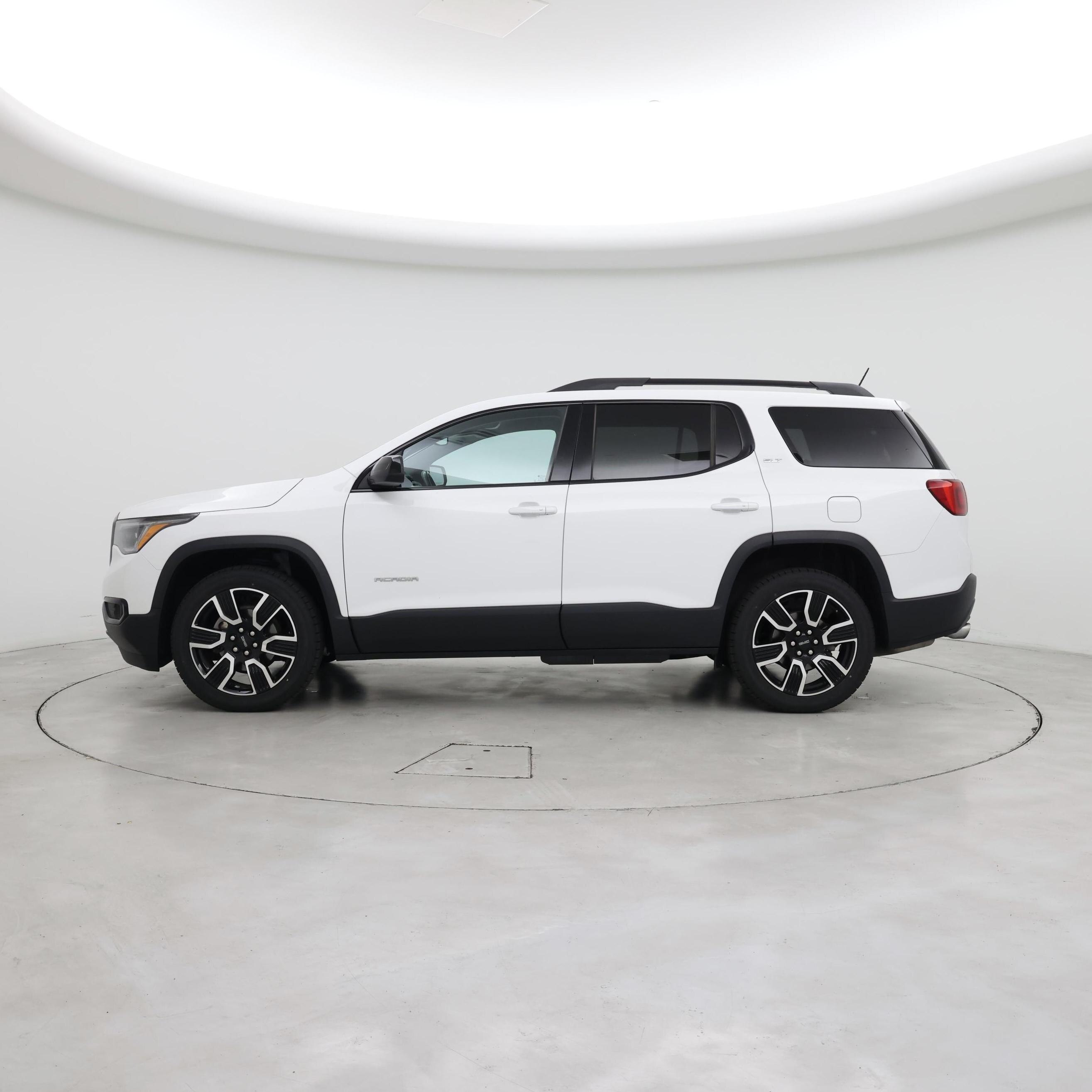 Thumbnail: 2019 GMC Acadia - 3