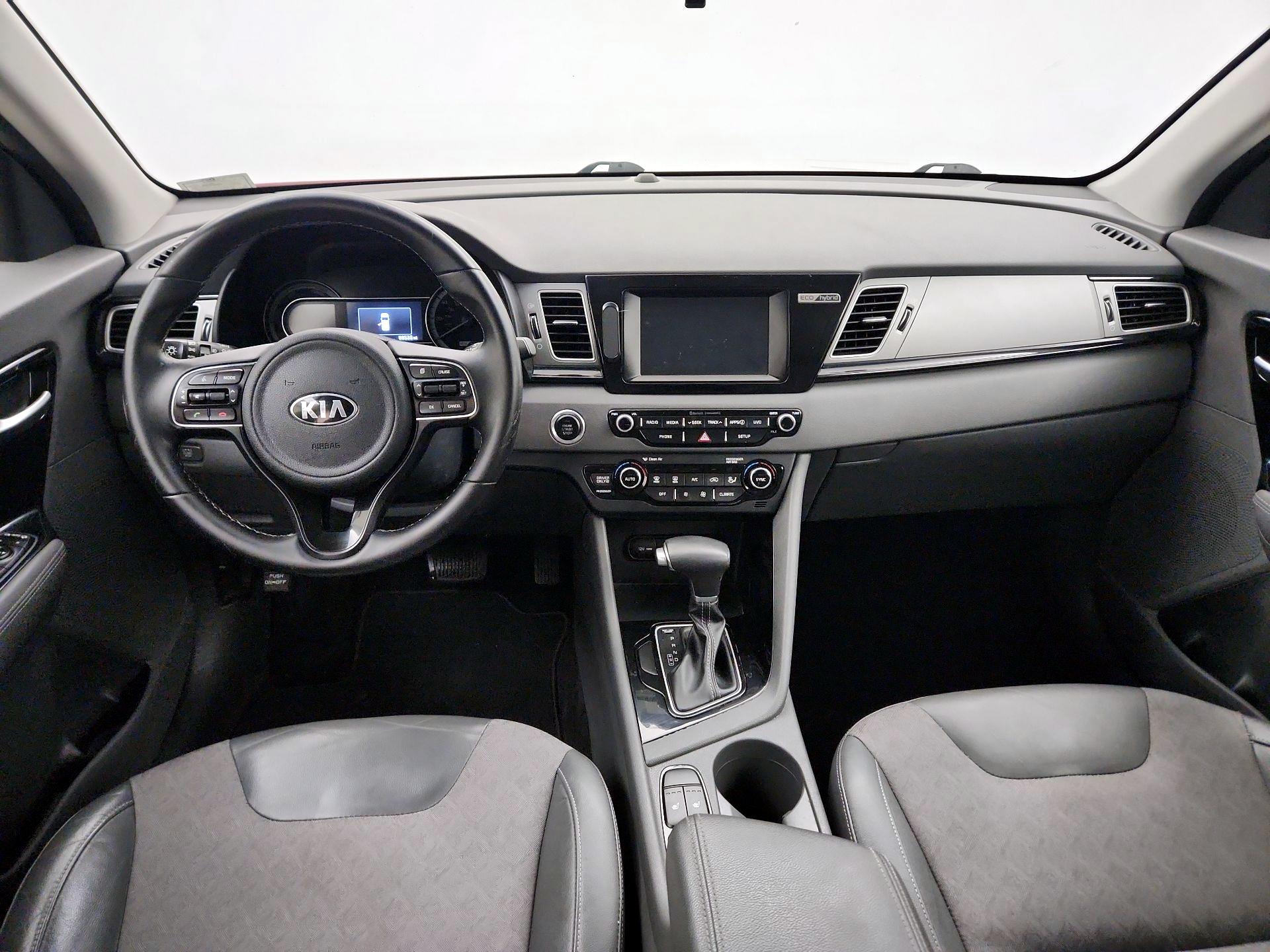 Thumbnail: 2017 Kia Niro - 9