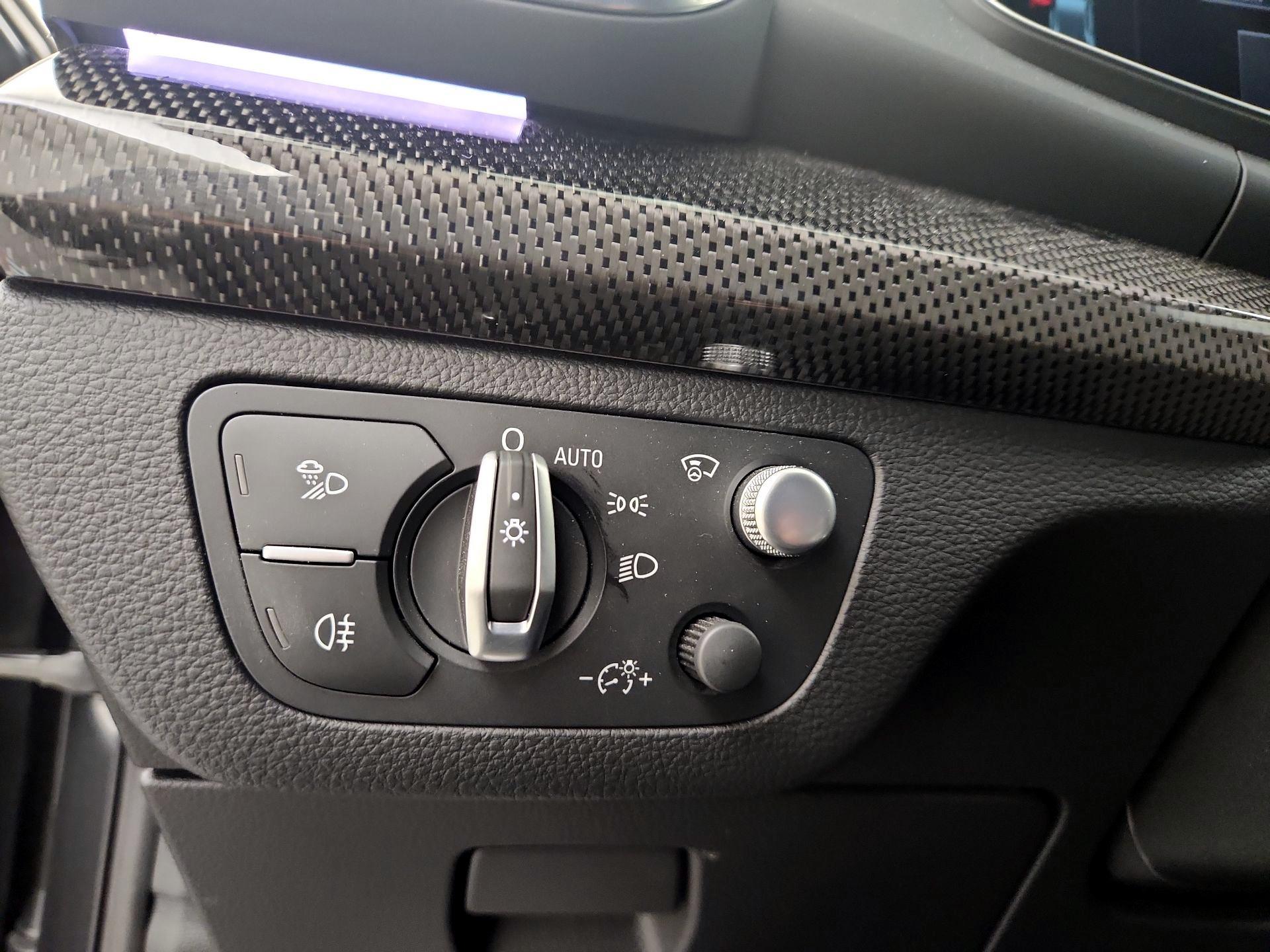 Thumbnail: 2023 Audi SQ5 - 13