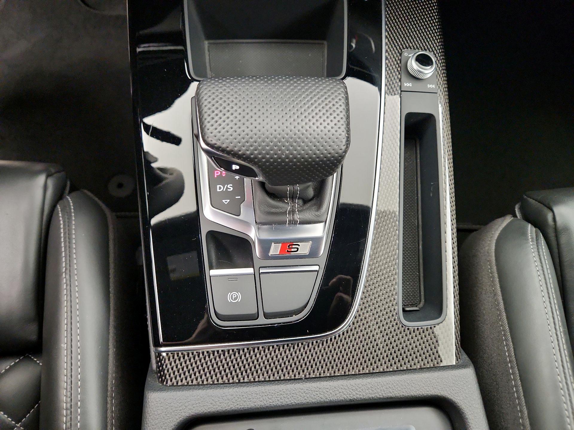 Thumbnail: 2023 Audi SQ5 - 18