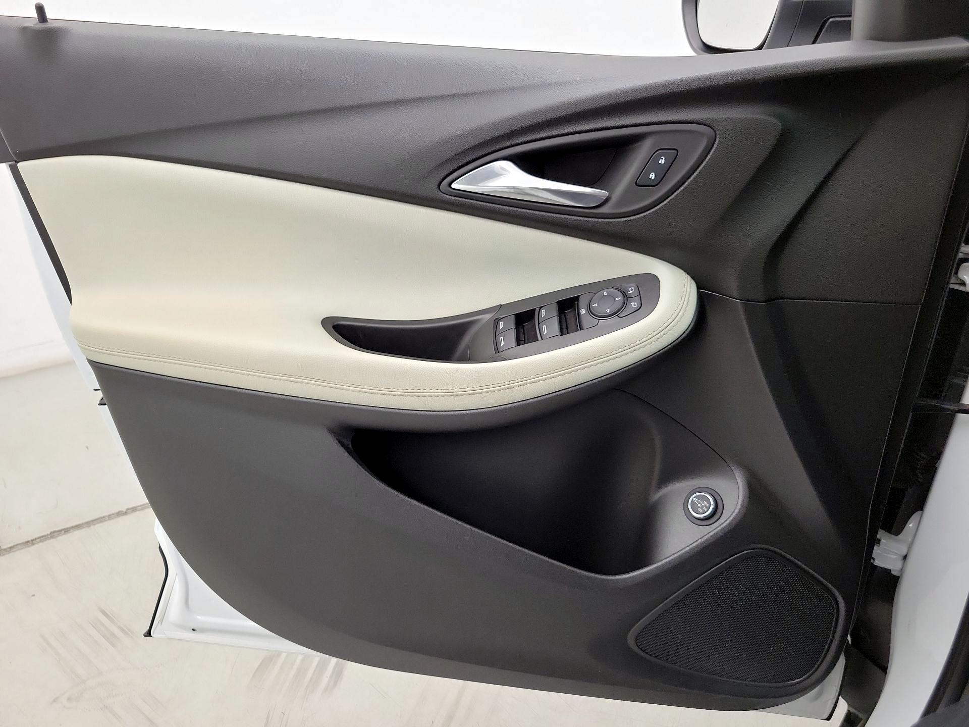 Thumbnail: 2022 Buick Encore GX - 12