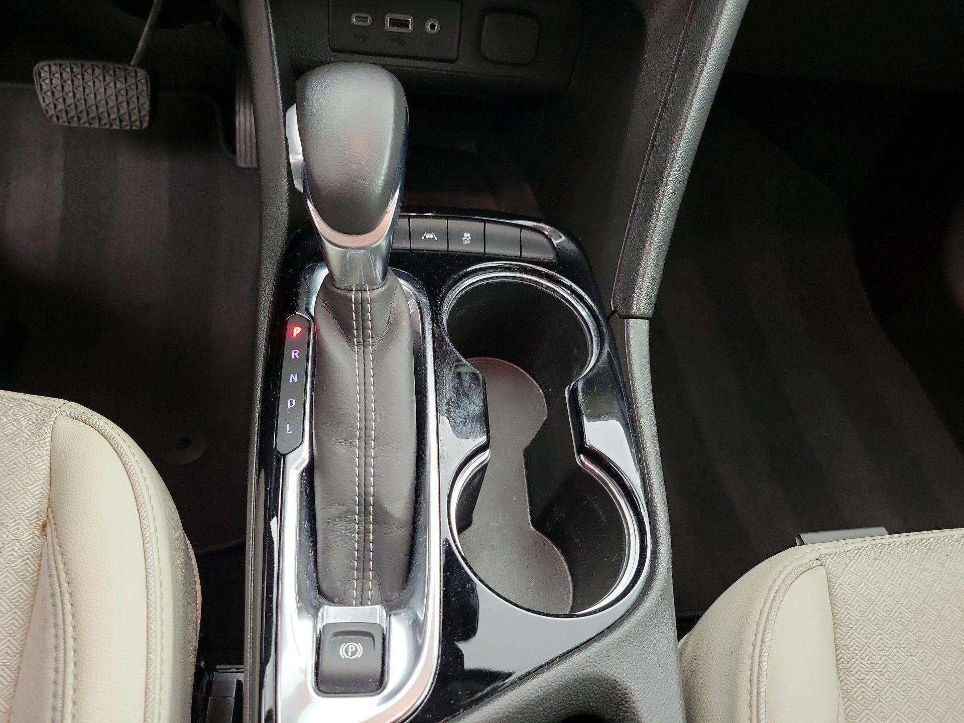 Thumbnail: 2022 Buick Encore GX - 17