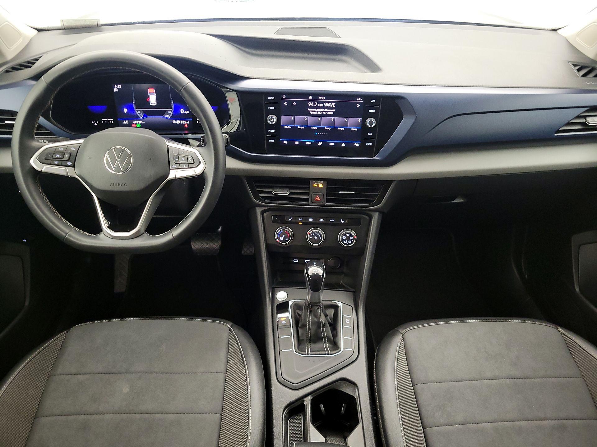 Thumbnail: 2022 Volkswagen Taos - 9