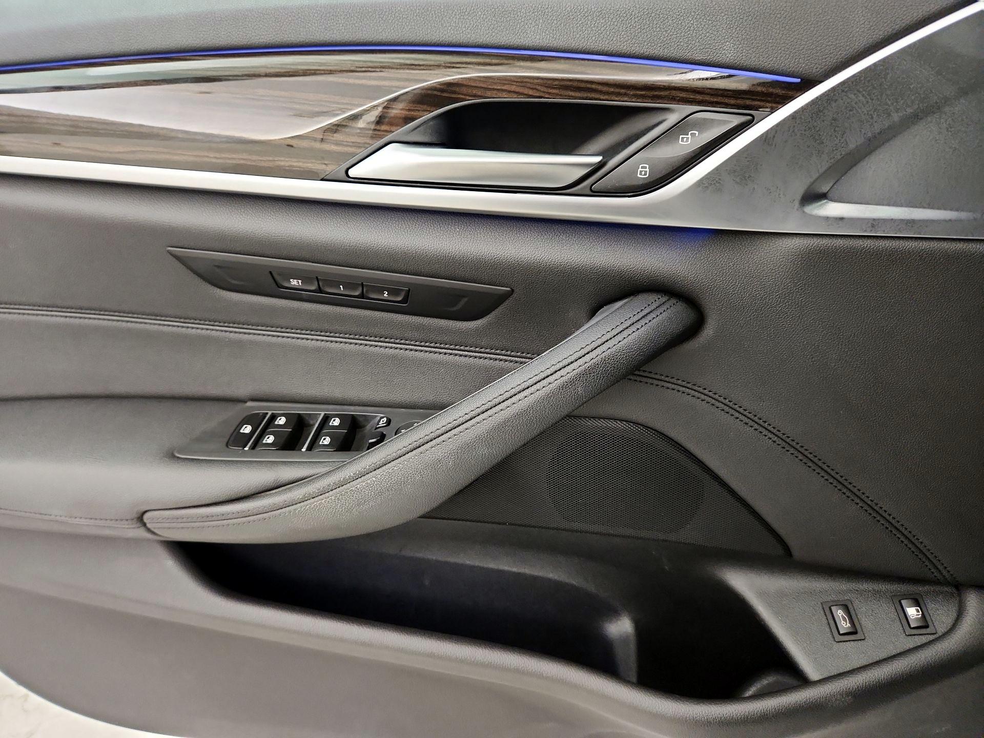 Thumbnail: 2019 BMW 5 Series - 12