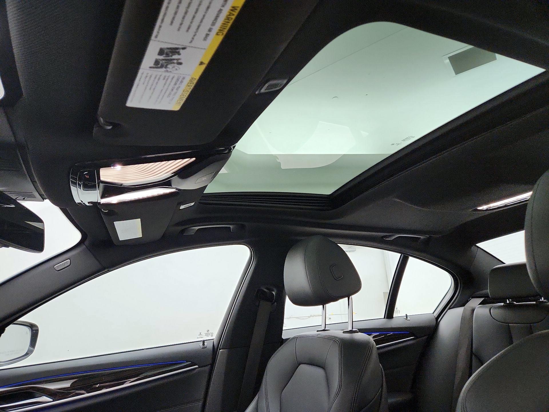 Thumbnail: 2019 BMW 5 Series - 20